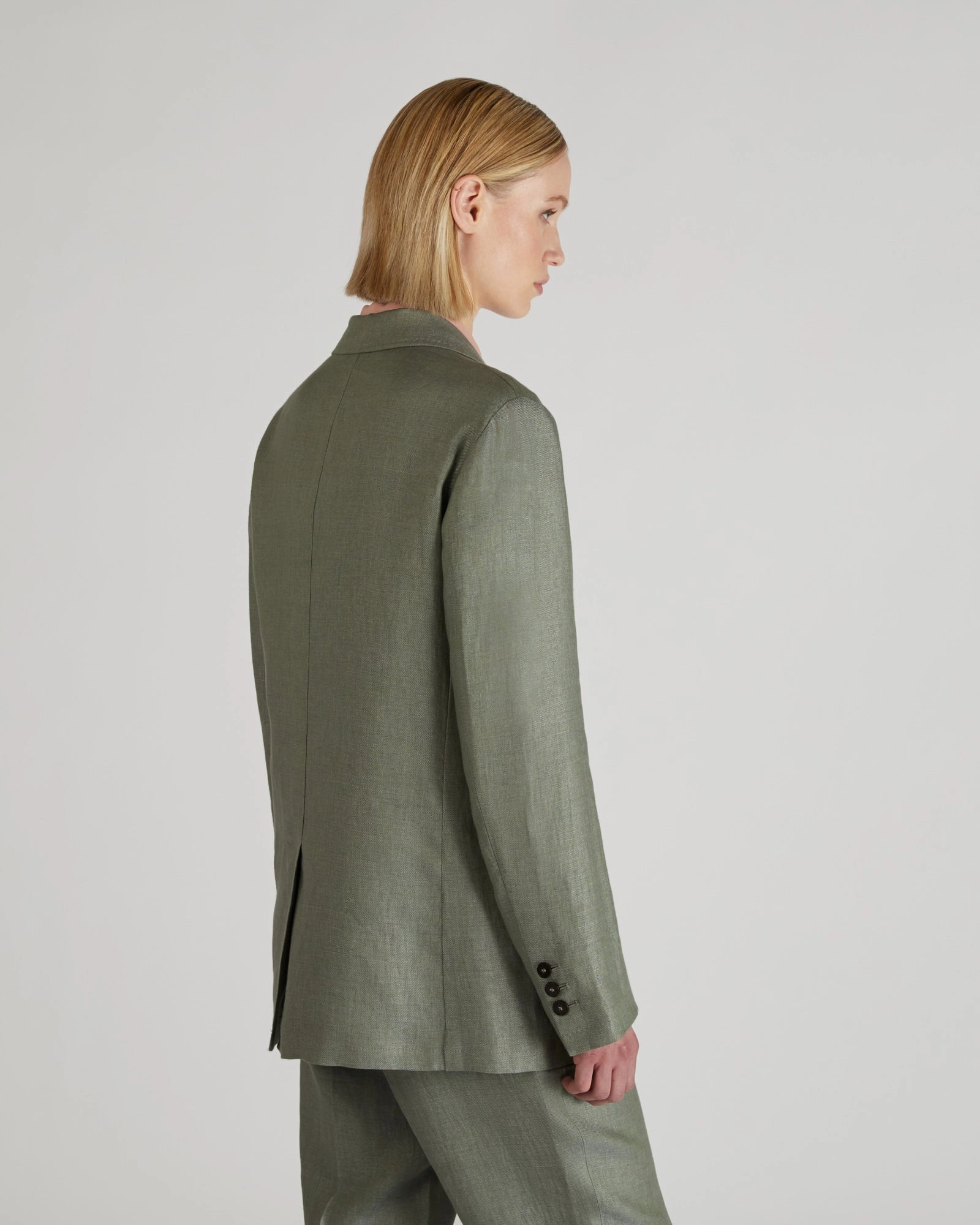 Double-breasted linen jacket Sustainable Material Convertible Features