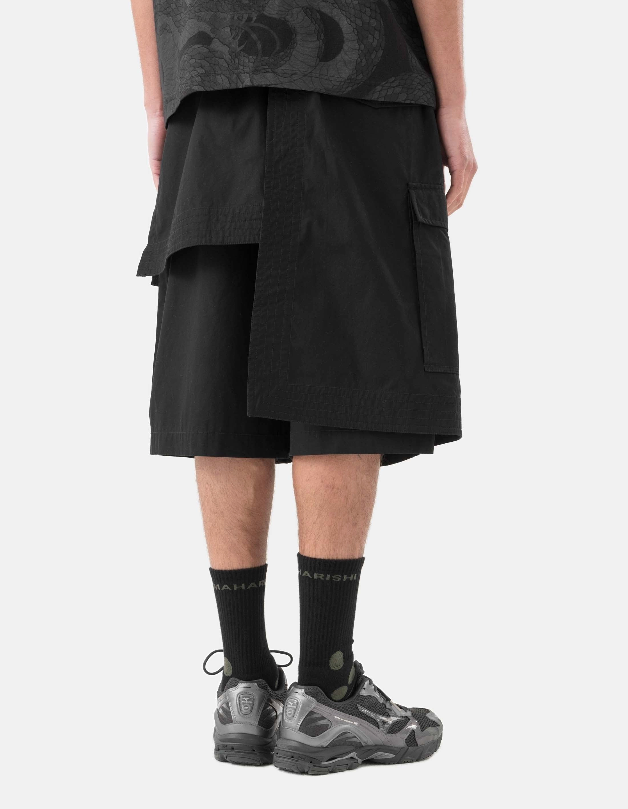 6056 Asym Hakama Shorts Black Stain-Resistant High-Performance Fit