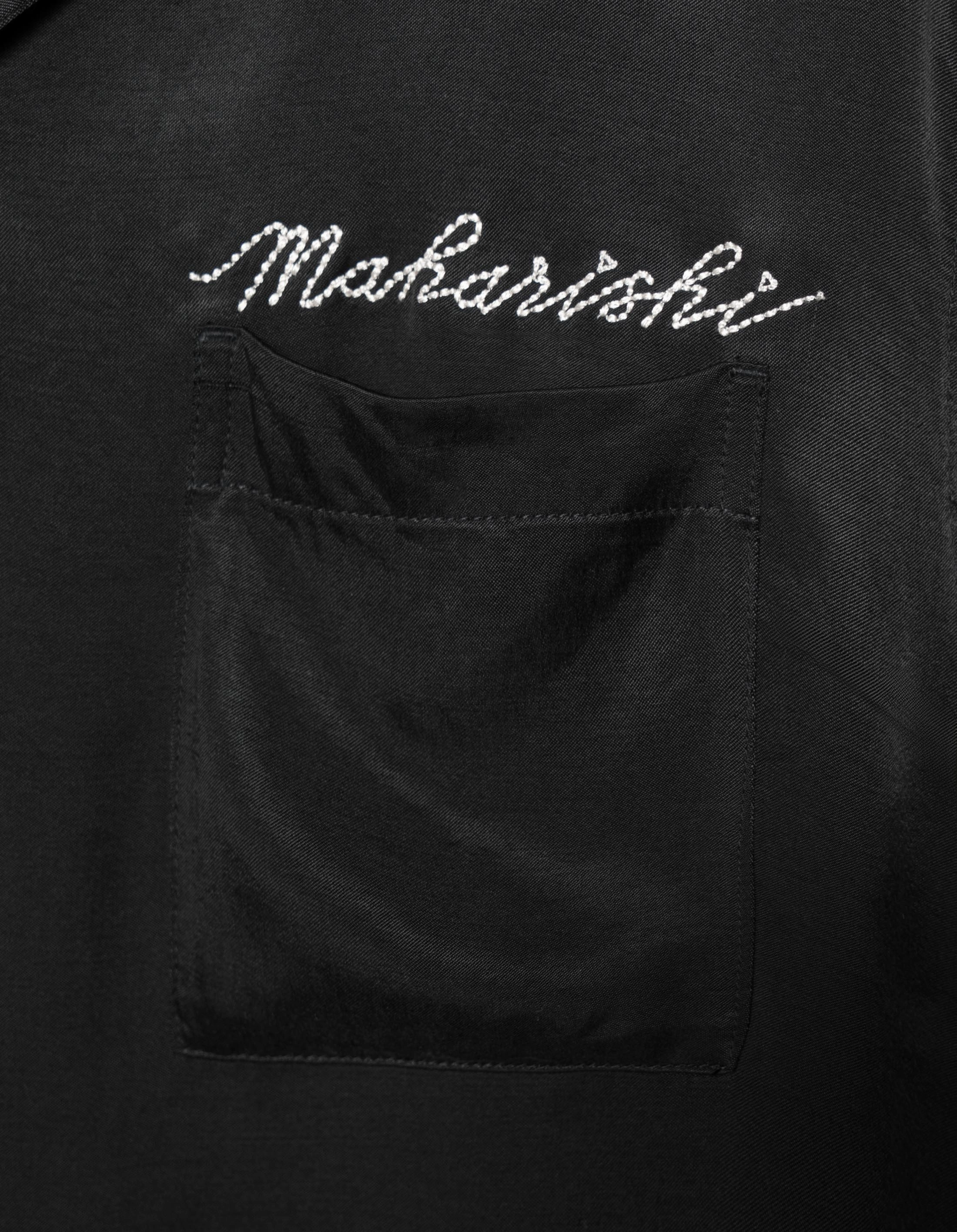 6234 Year of the Crane Shirt Black Iconic look