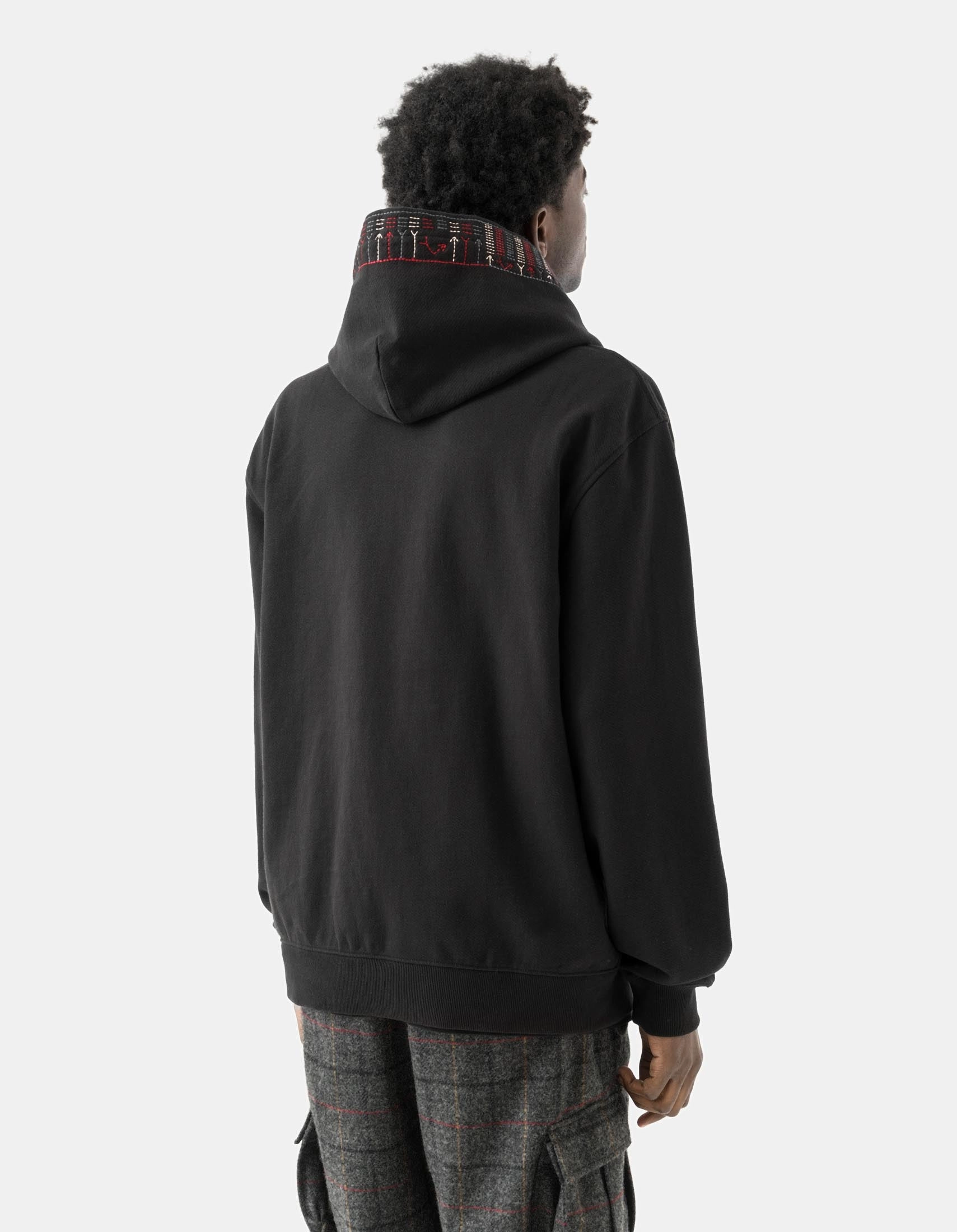 Bold Print Gym Essential 7095 Alaskan Hilltribe Embroidered Hooded Sweat Black