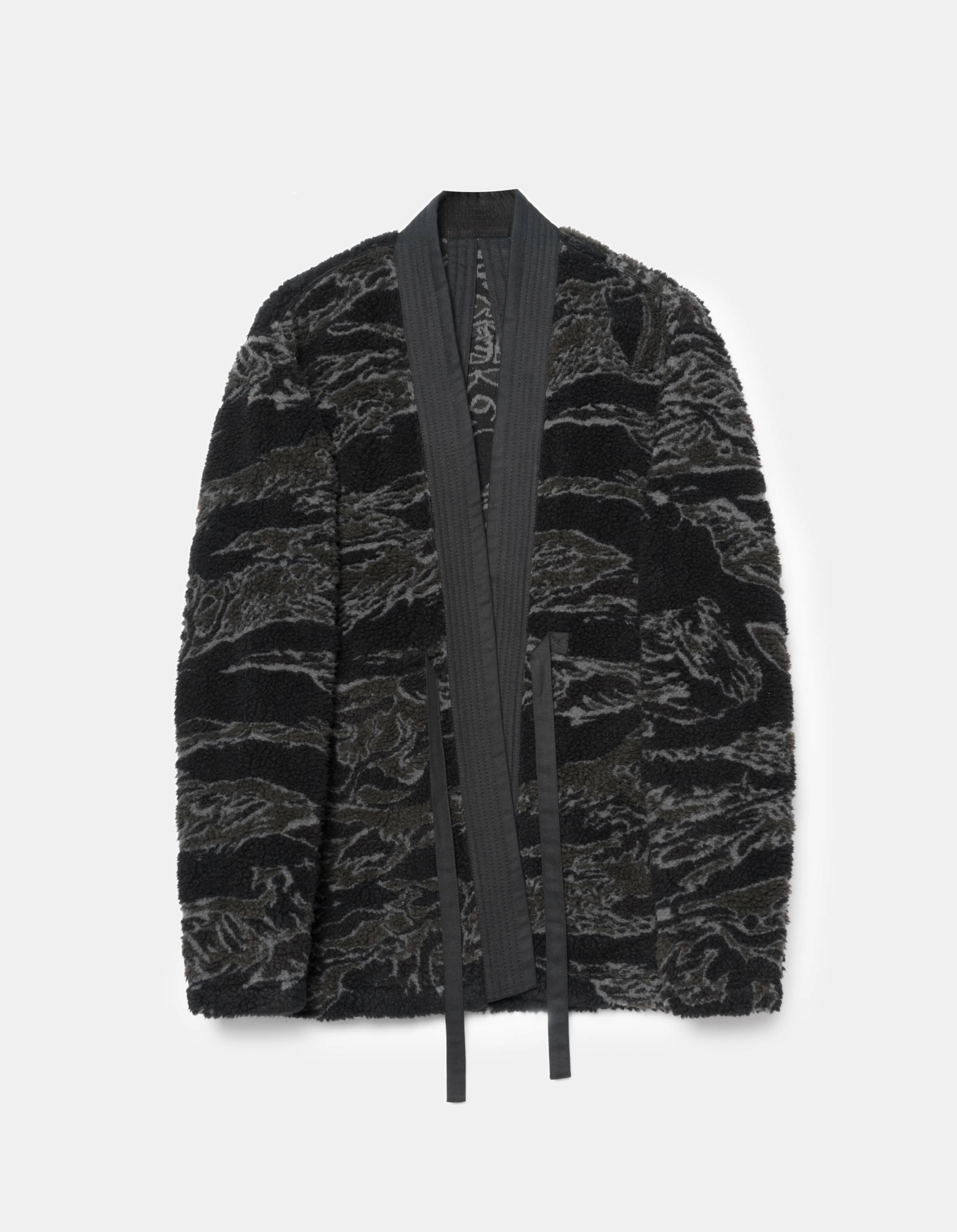 Roll Up Storage Design 7144 Bonsai Tigerstripe Fleece Kimono Subdued Night