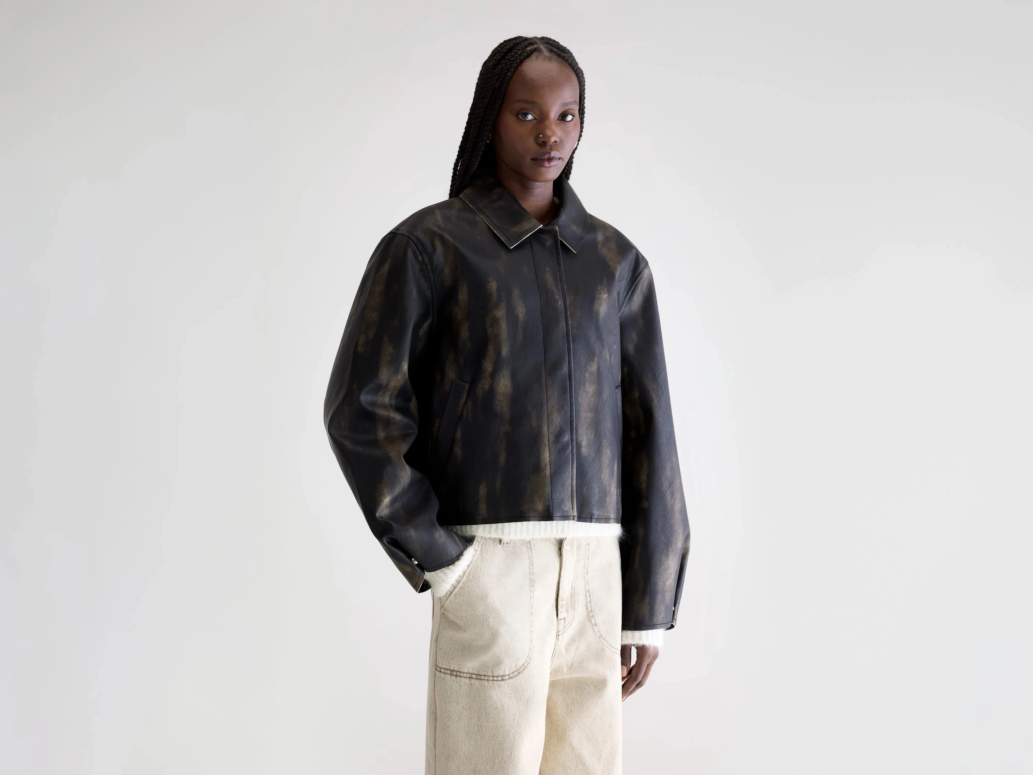 Harred faux-leather jacket (252 / W / BLACK SAND) Compression Fold Design