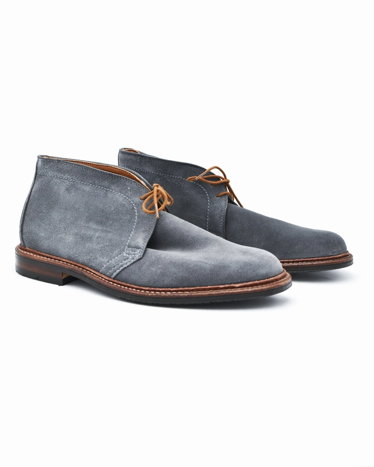 Minimal Office Alden 1592L Gray Suede Chukka Boot