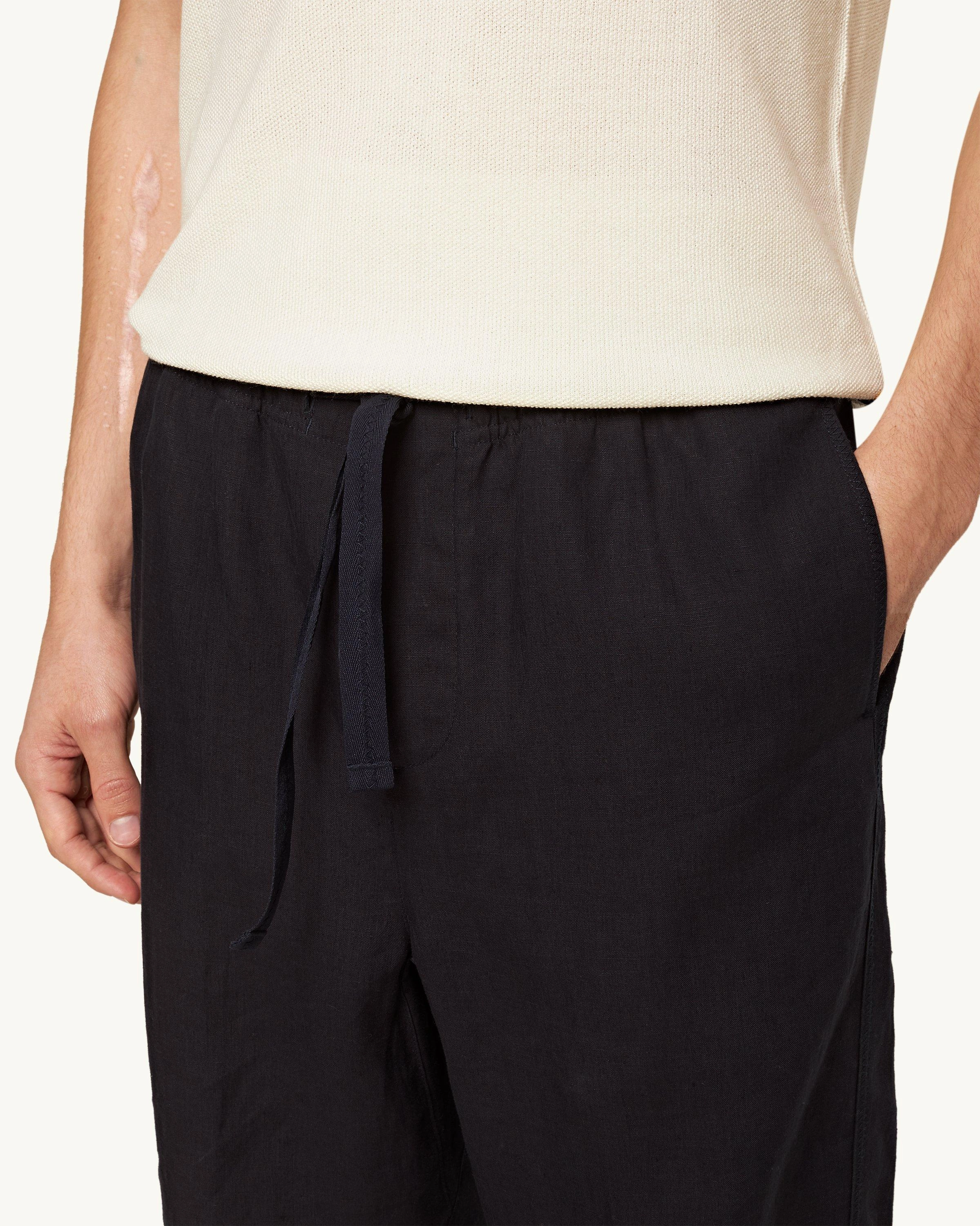 Comfortable Layers Minimal Vibe Alex Linen