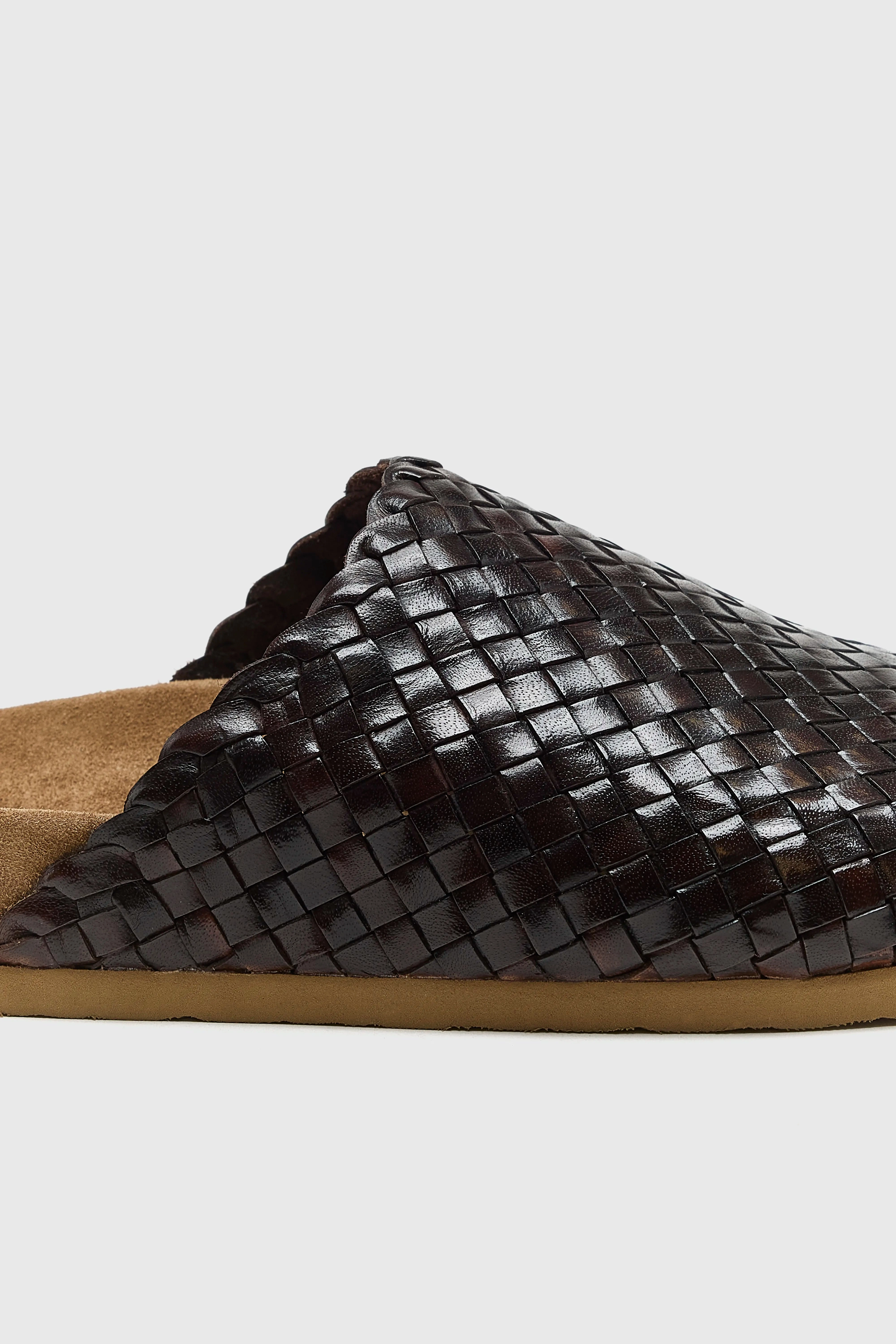 Woven Leather Mule Sandals  (251 / W / BROWN) Flex grooves Soft Straps