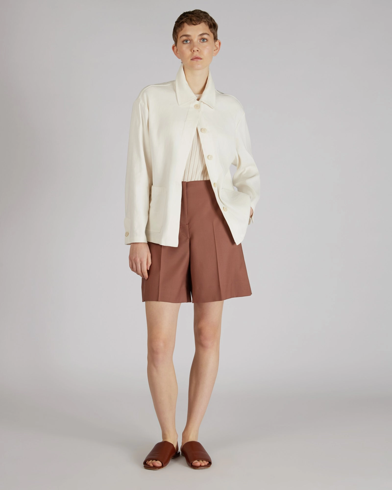Light support No Frills Fit Stretch wool fabric bermuda shorts