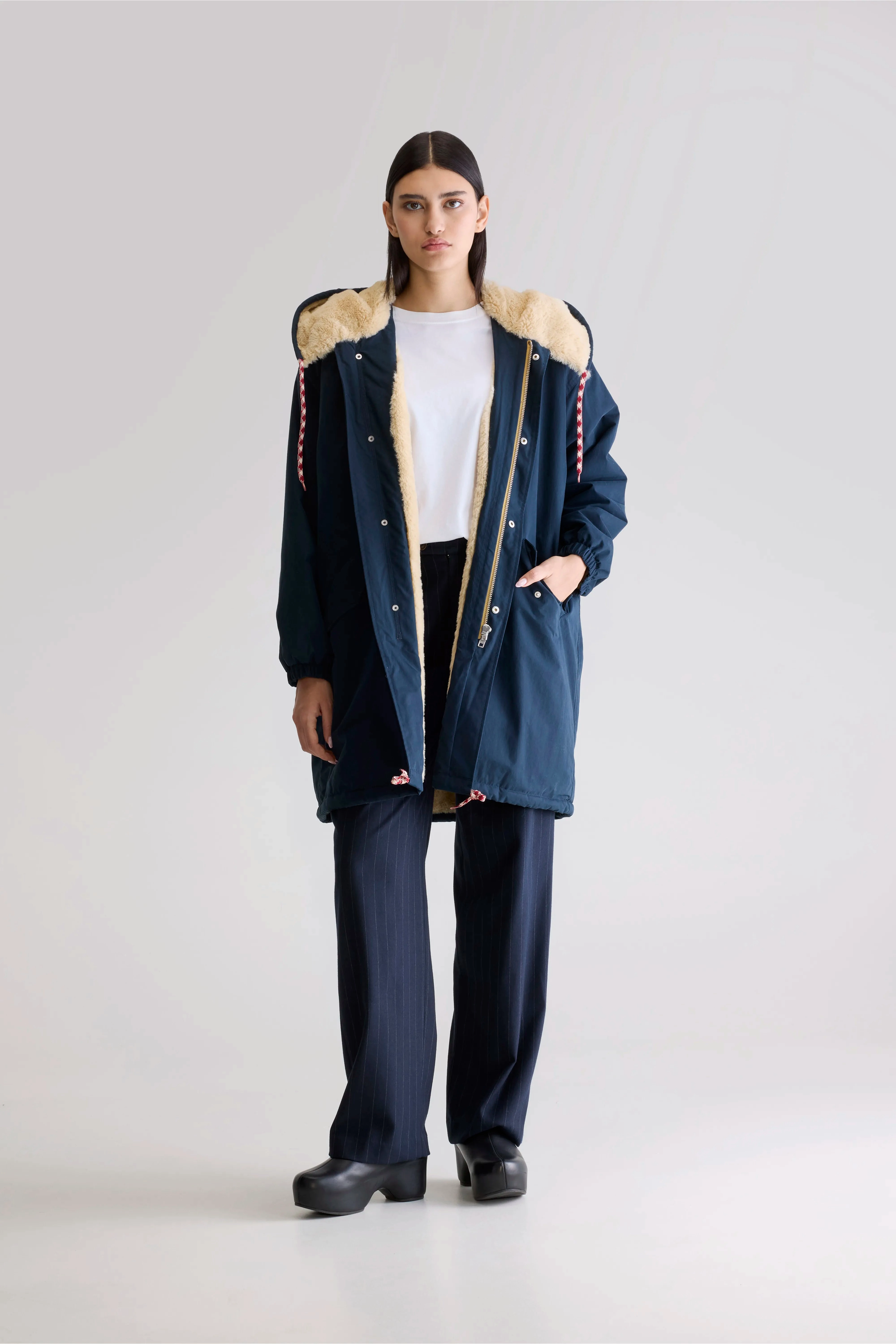 Laos hooded parka (242 / W / AMERICA) Chill Look