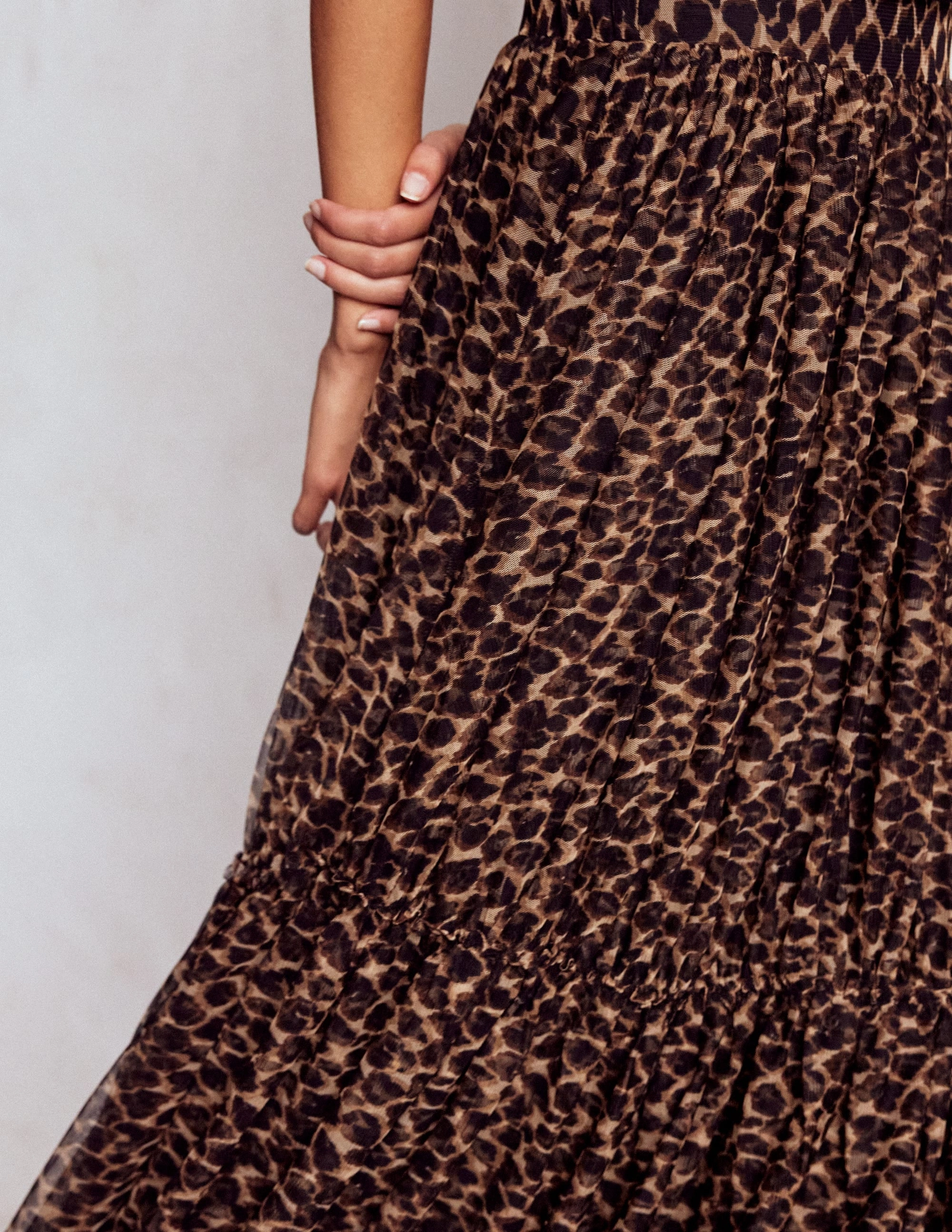 Anna Tulle Midi Skirt-Leopard Texture Focus