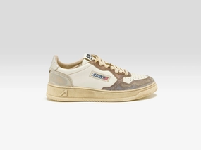 Comfortable Sides Everyday Activity Medalist Low Super Vintage for Women  (252 / W / BRONZE)