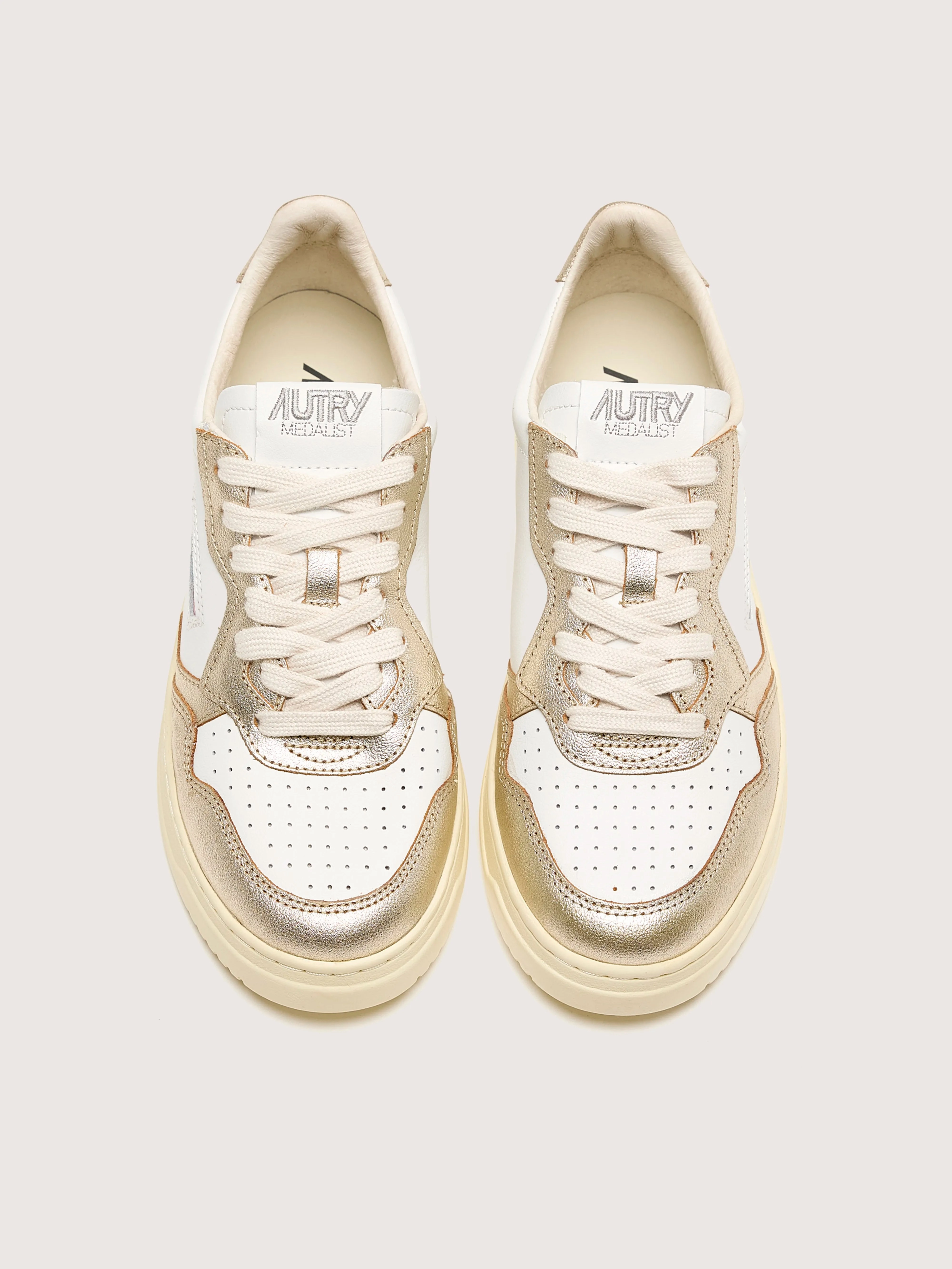 Medalist Low for Women (242 / W / GOLD) Moisture   Wicking