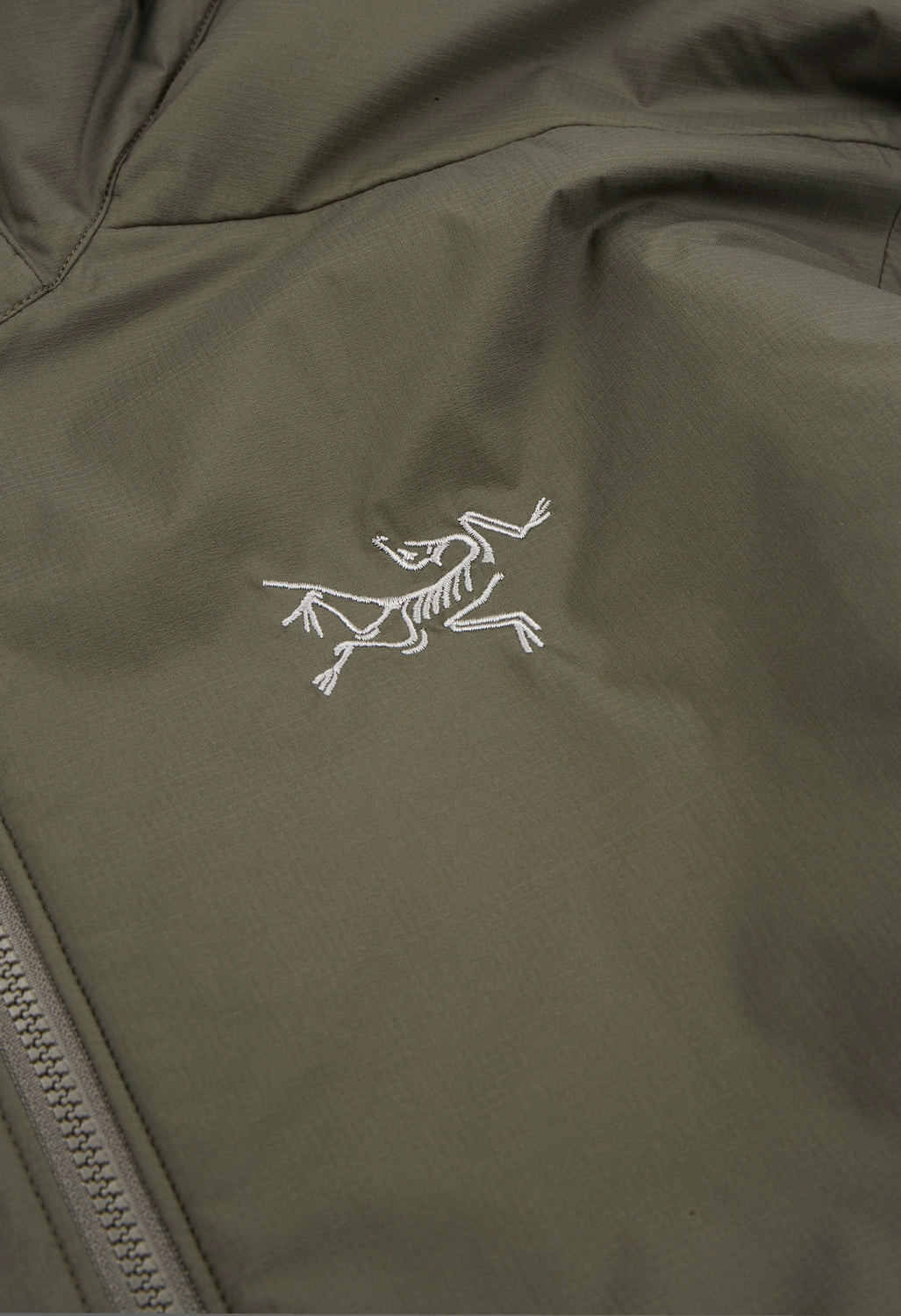 Arc'teryx Men's Atom Hoody - Forage Seam Sealed Technology Non Bulky Insulation Tech