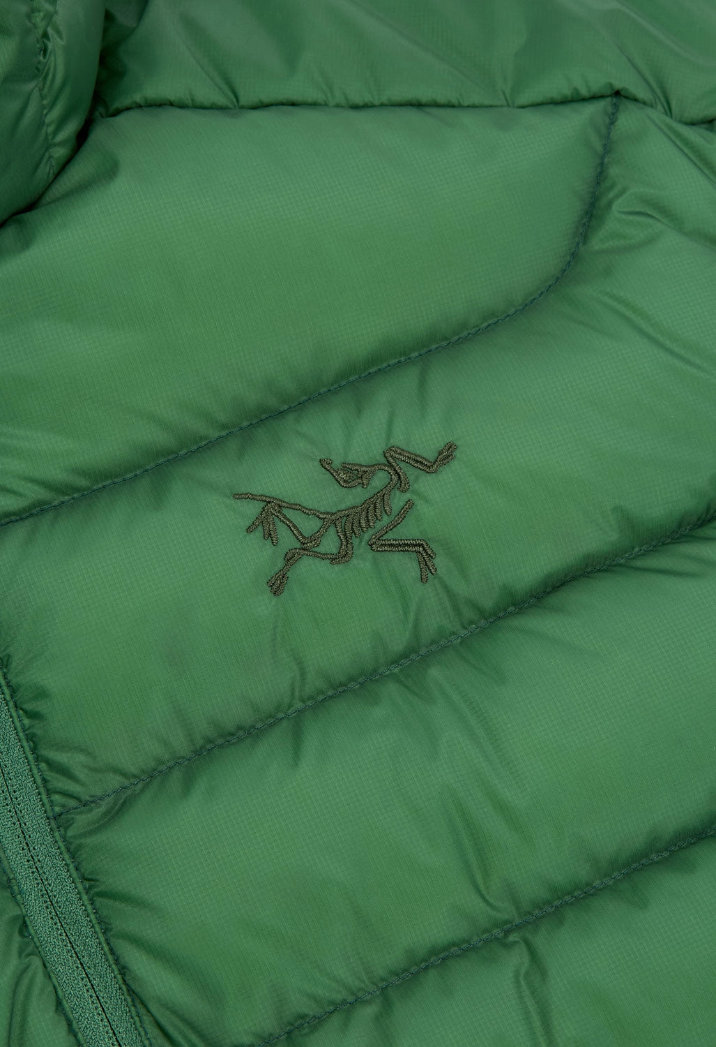 Arc'teryx Men's Cerium Vest - Eden Autumn Vibe Modern Drop Tail Hem