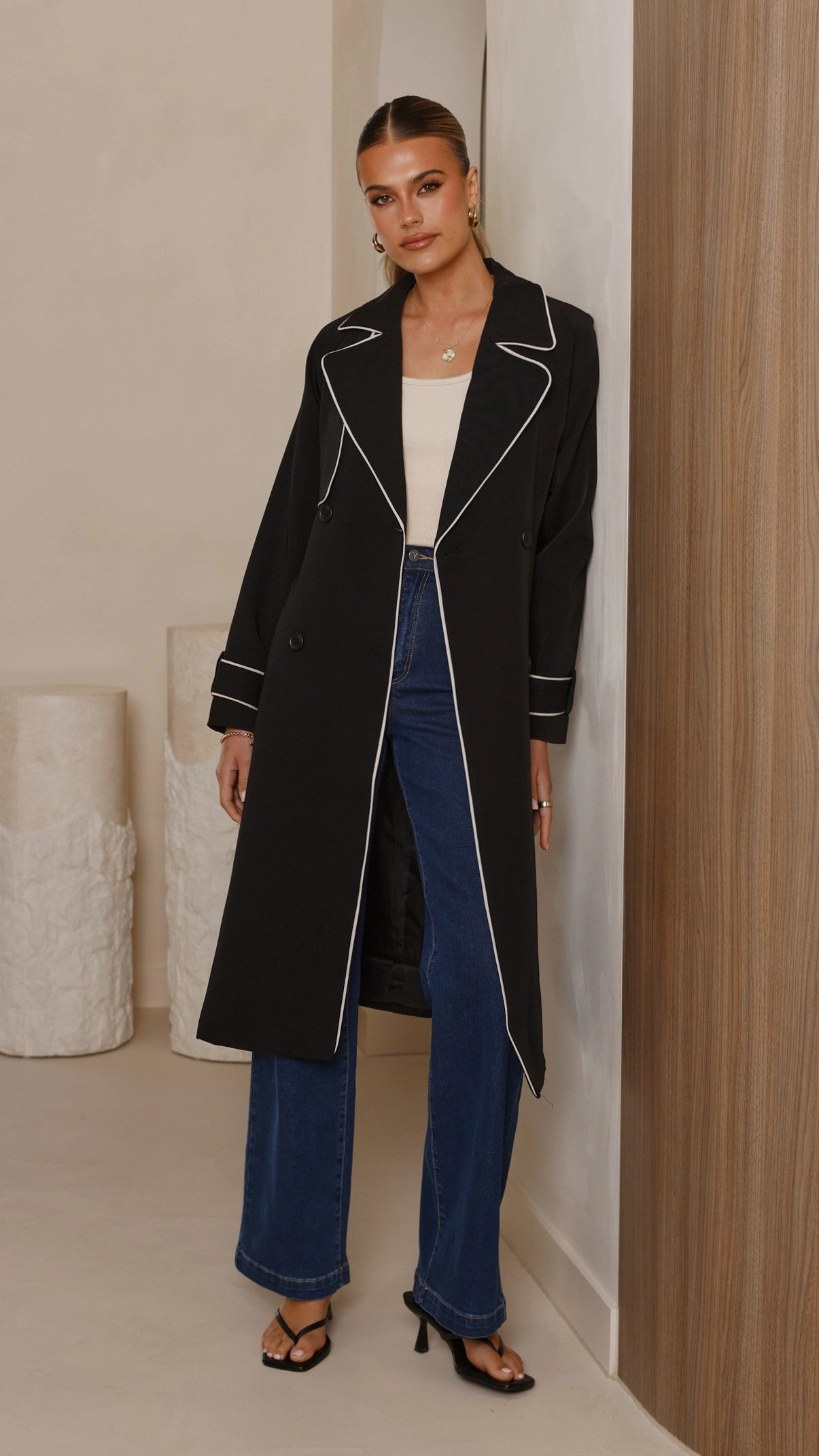 Blanca Trench Coat - Black Casual Chill Look
