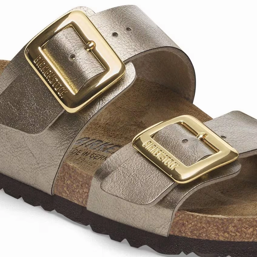 Women's Sydney Luxe Buckle Market Walk Fast Go