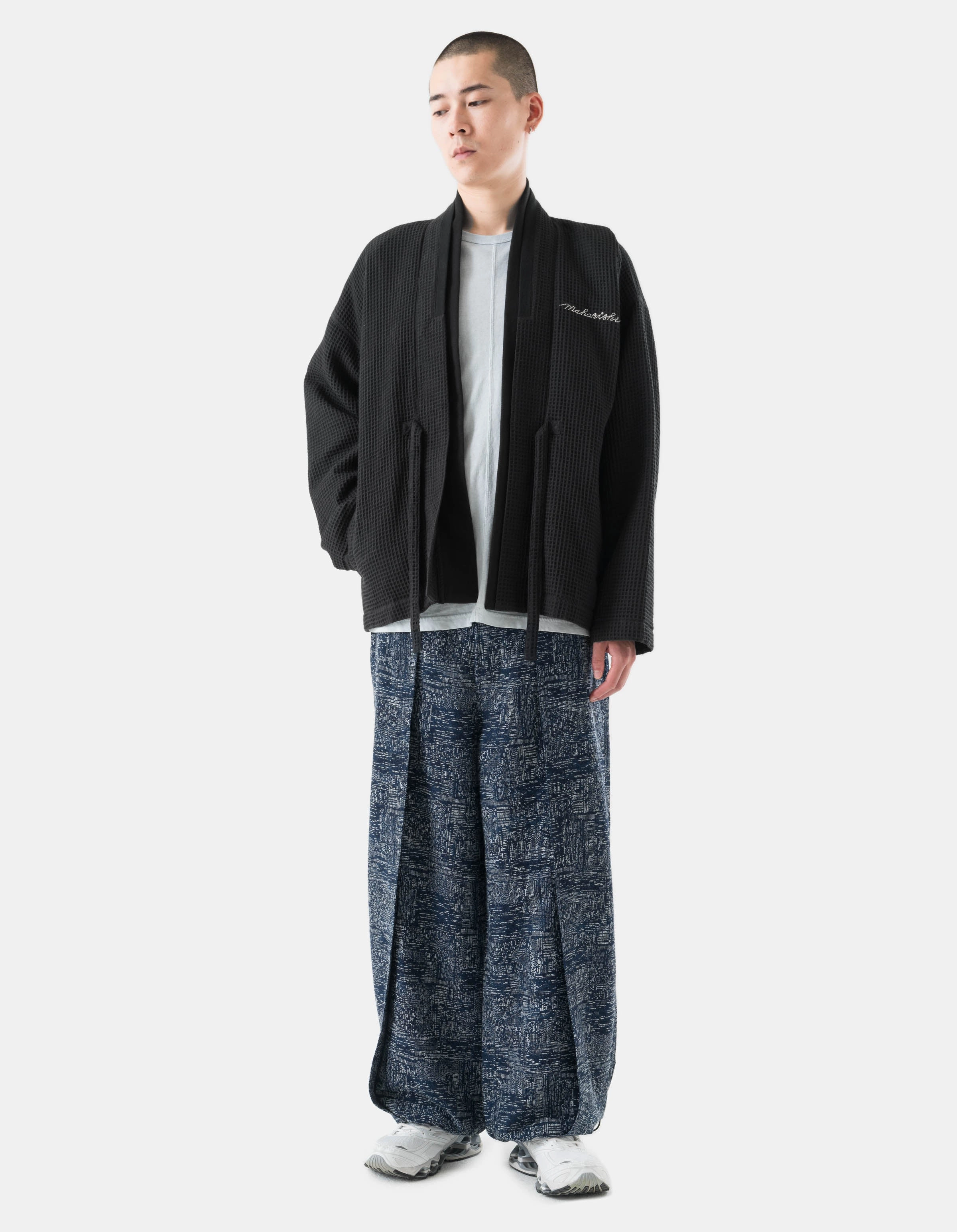 6241 Embroidered Waffle Kimono Overshirt Black Two Tone Design