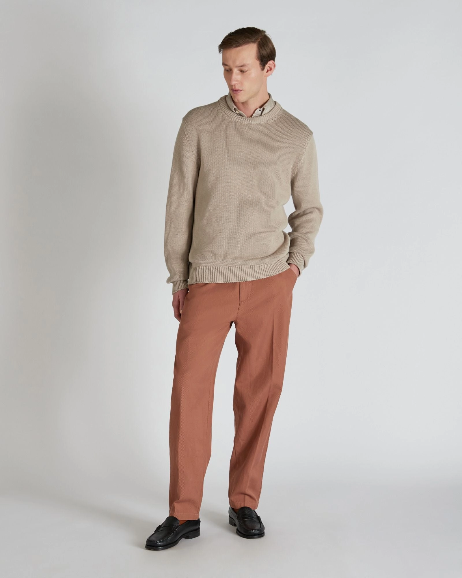 Carrot-fit cotton herringbone trousers Side Pockets