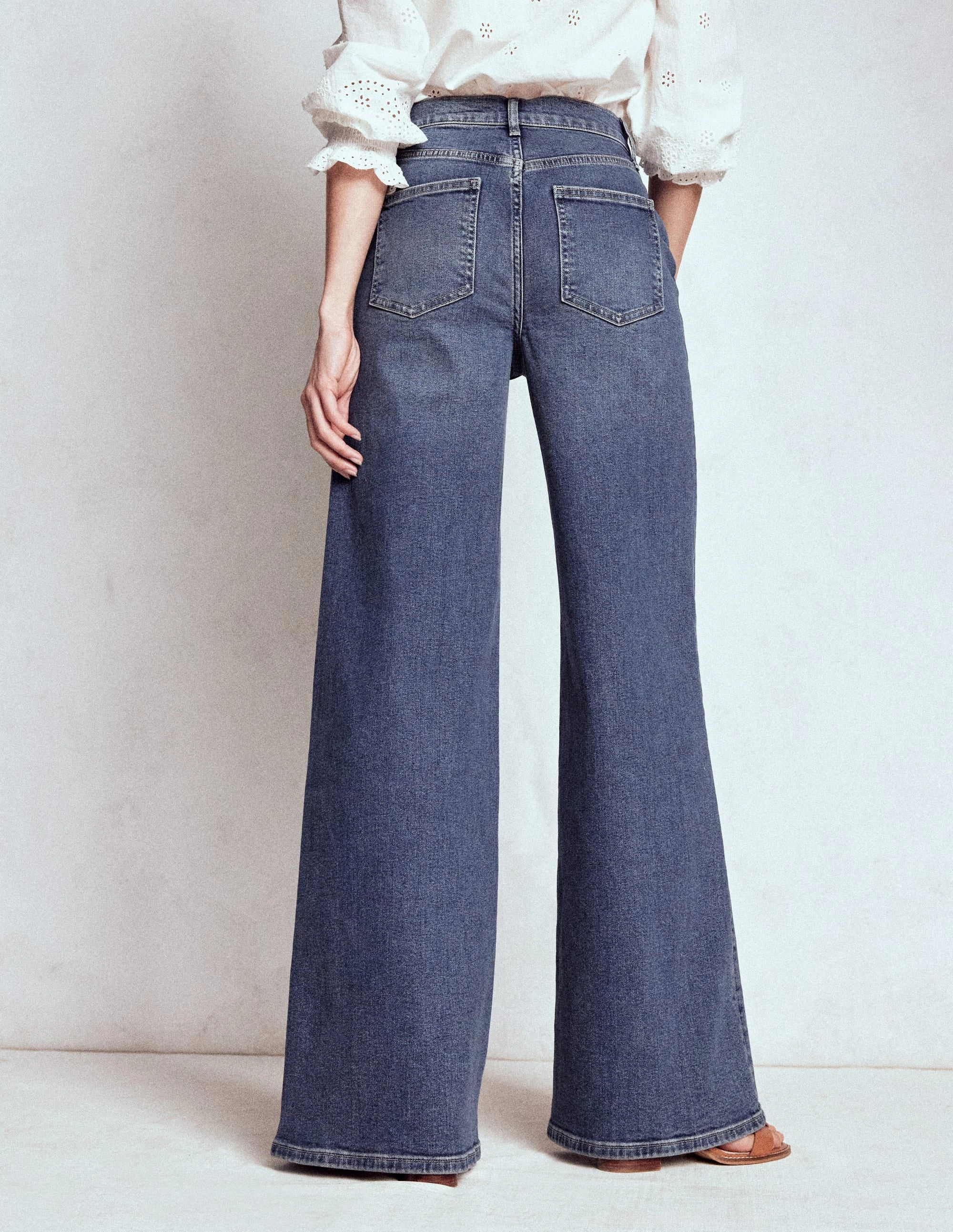High Rise Clean Wide Jeans-Mid Vintage AllDayComfort Urban Edge