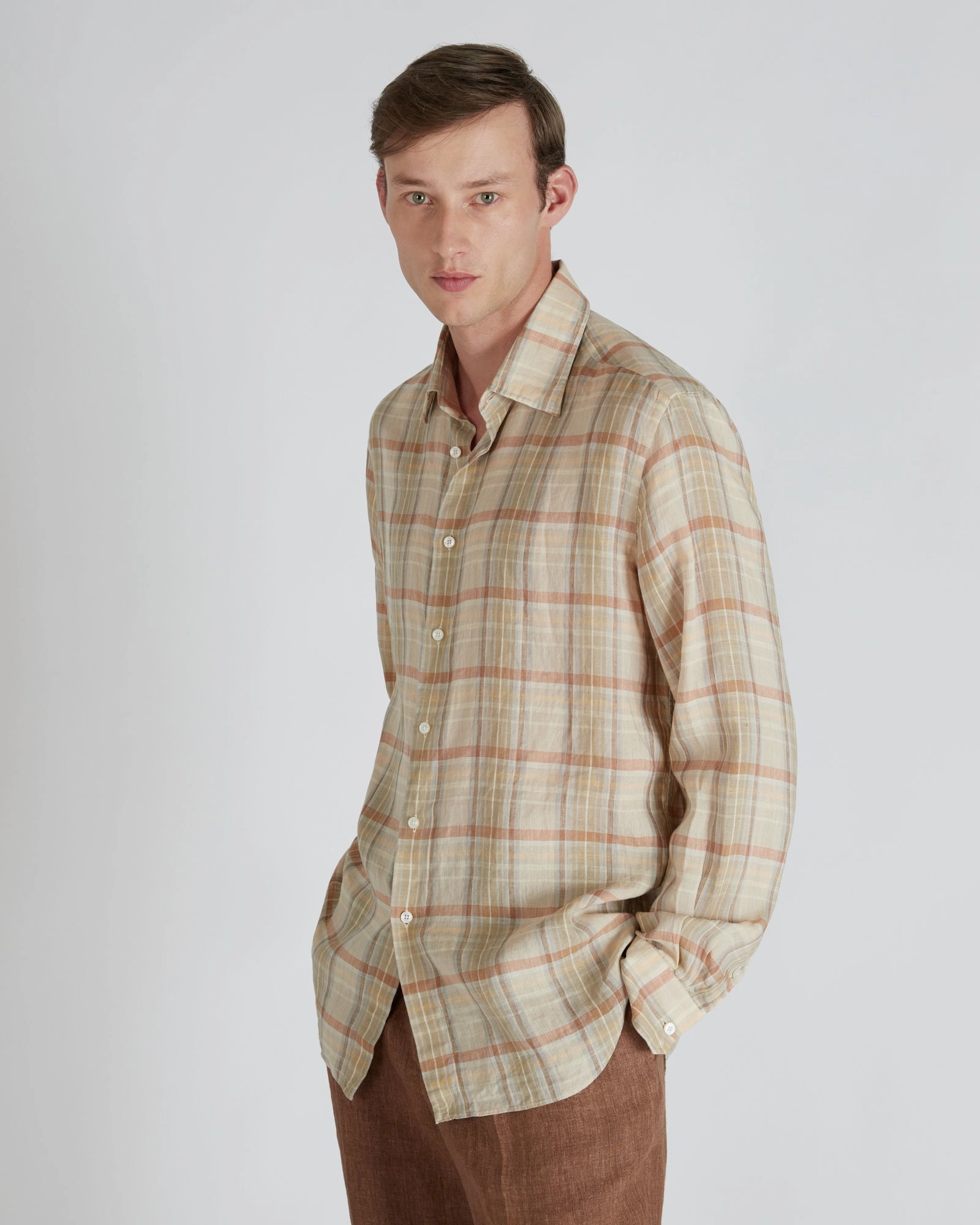 Contemporary Design Cooling Core Technology Casual-fit linen shirt