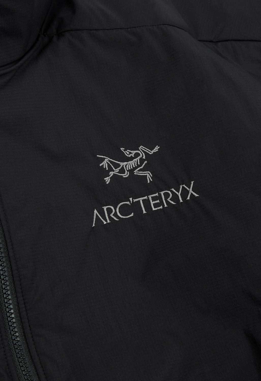 Arc'teryx Men's Atom Jacket - Black Tagless Neckline Design