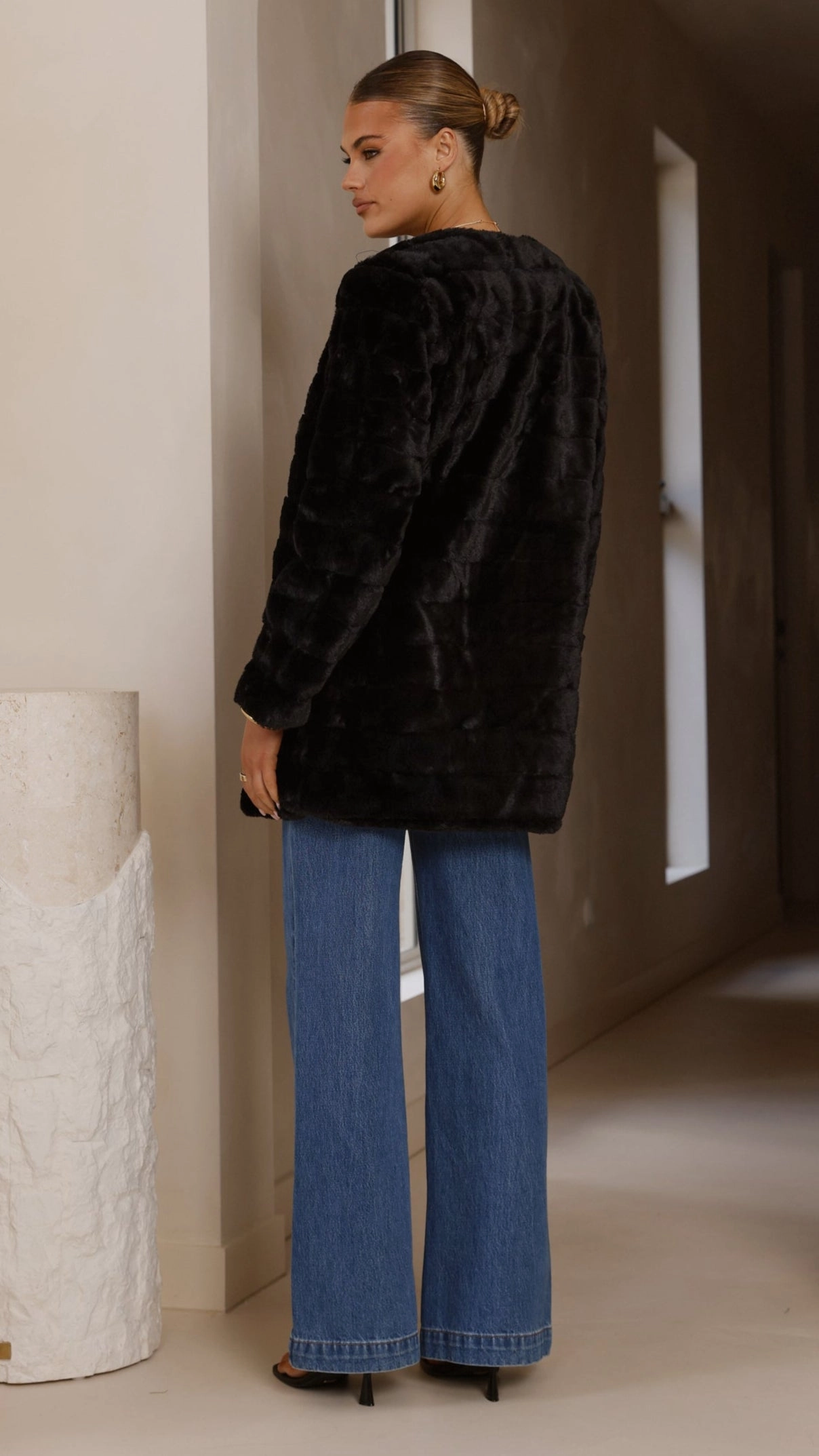 Tully Longline Jacket - Black Thermal Regulation System