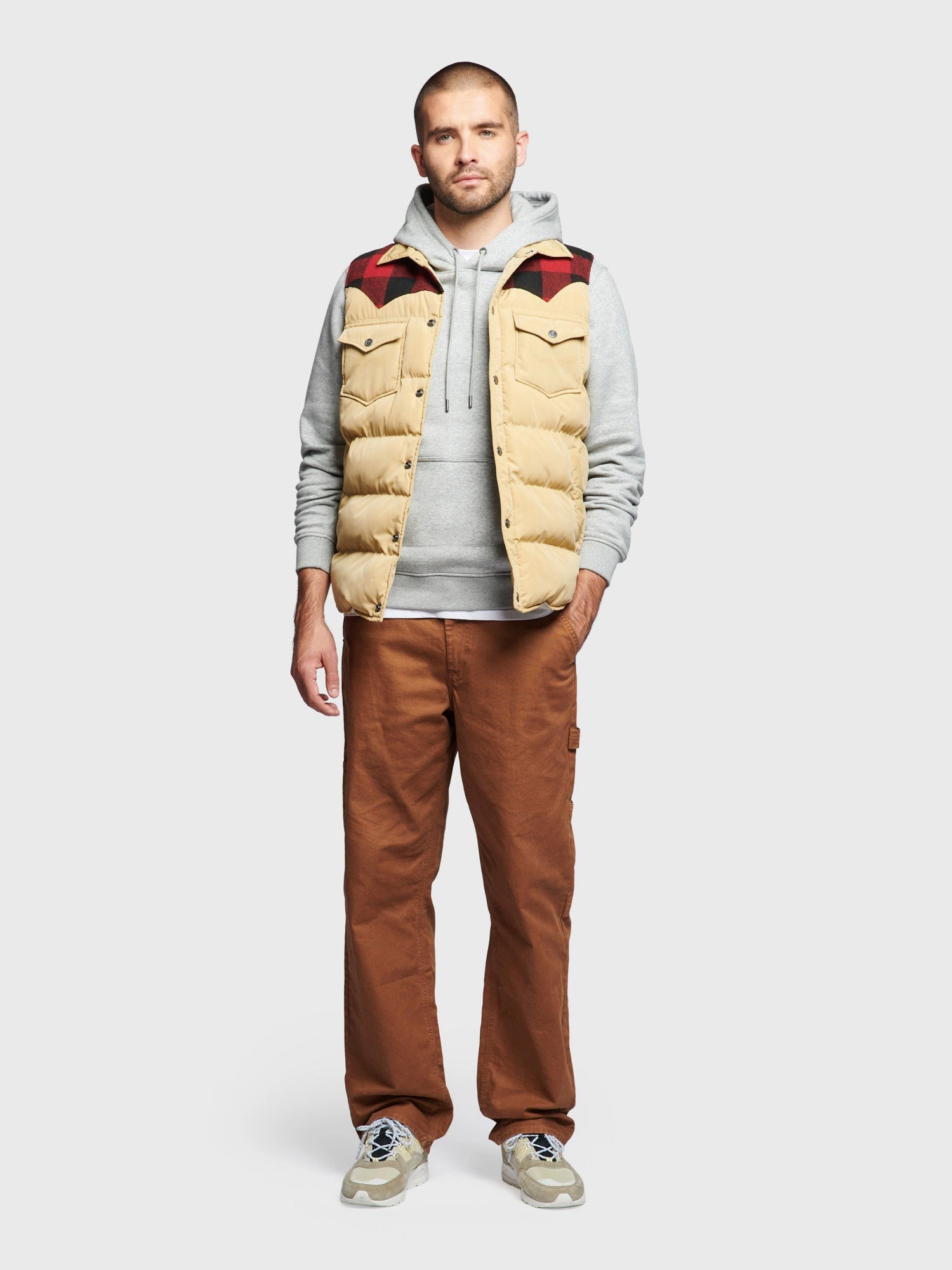 Rockford Vest in Star Fish Articulated Elbows Subtle Layers