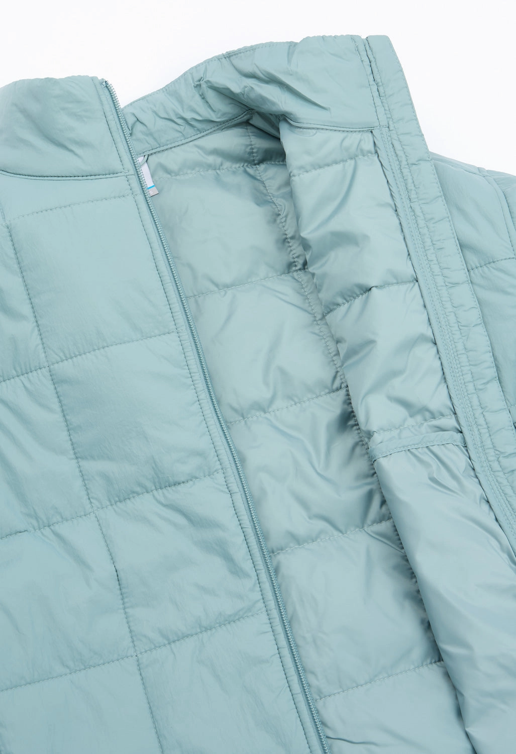 Columbia Women's Sienna Hill Quilted Jacket - Crushed Blue Convertible Features Wind Blocking Fabric