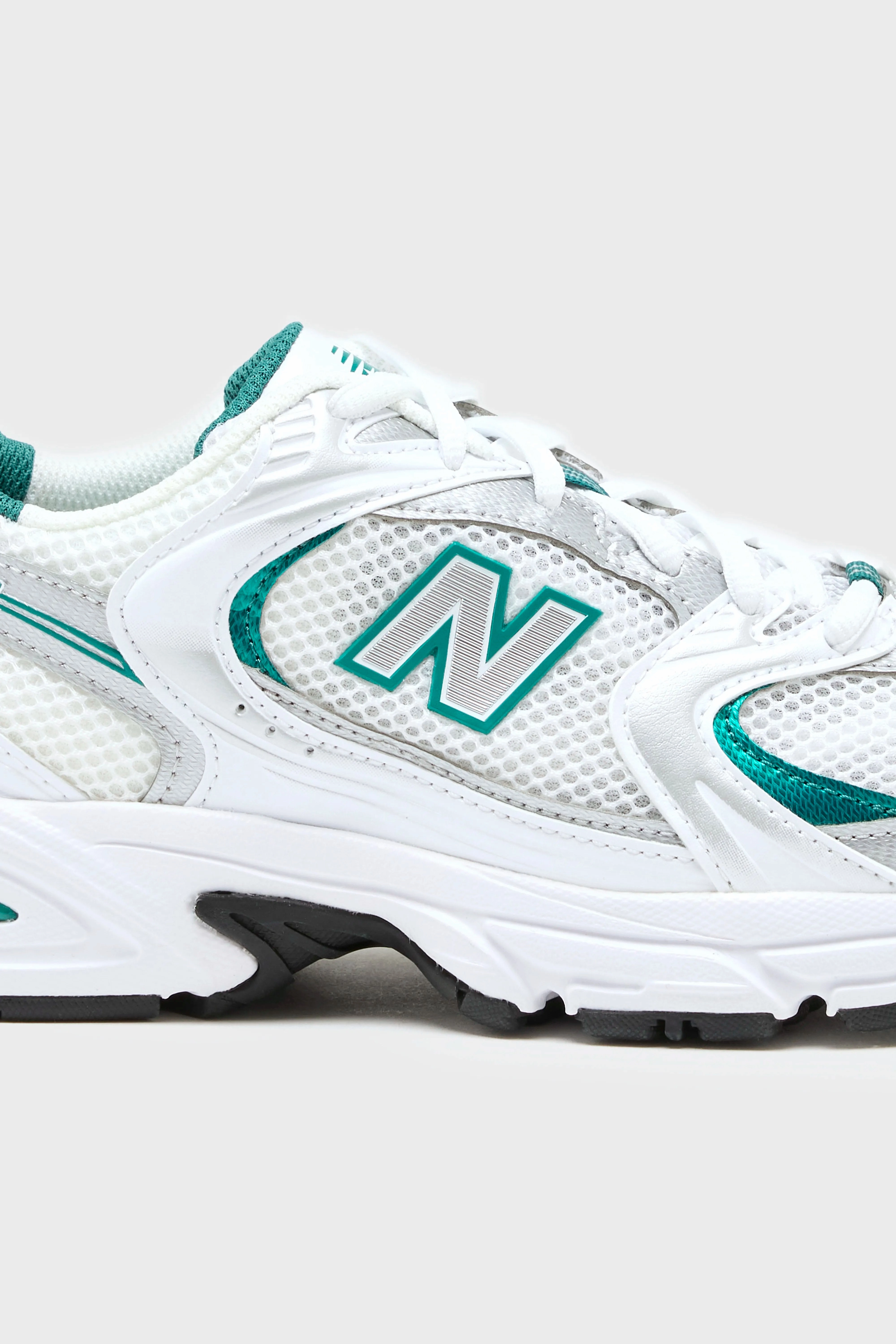 530 for Women (251 / W / WHITE) Contemporary Chic