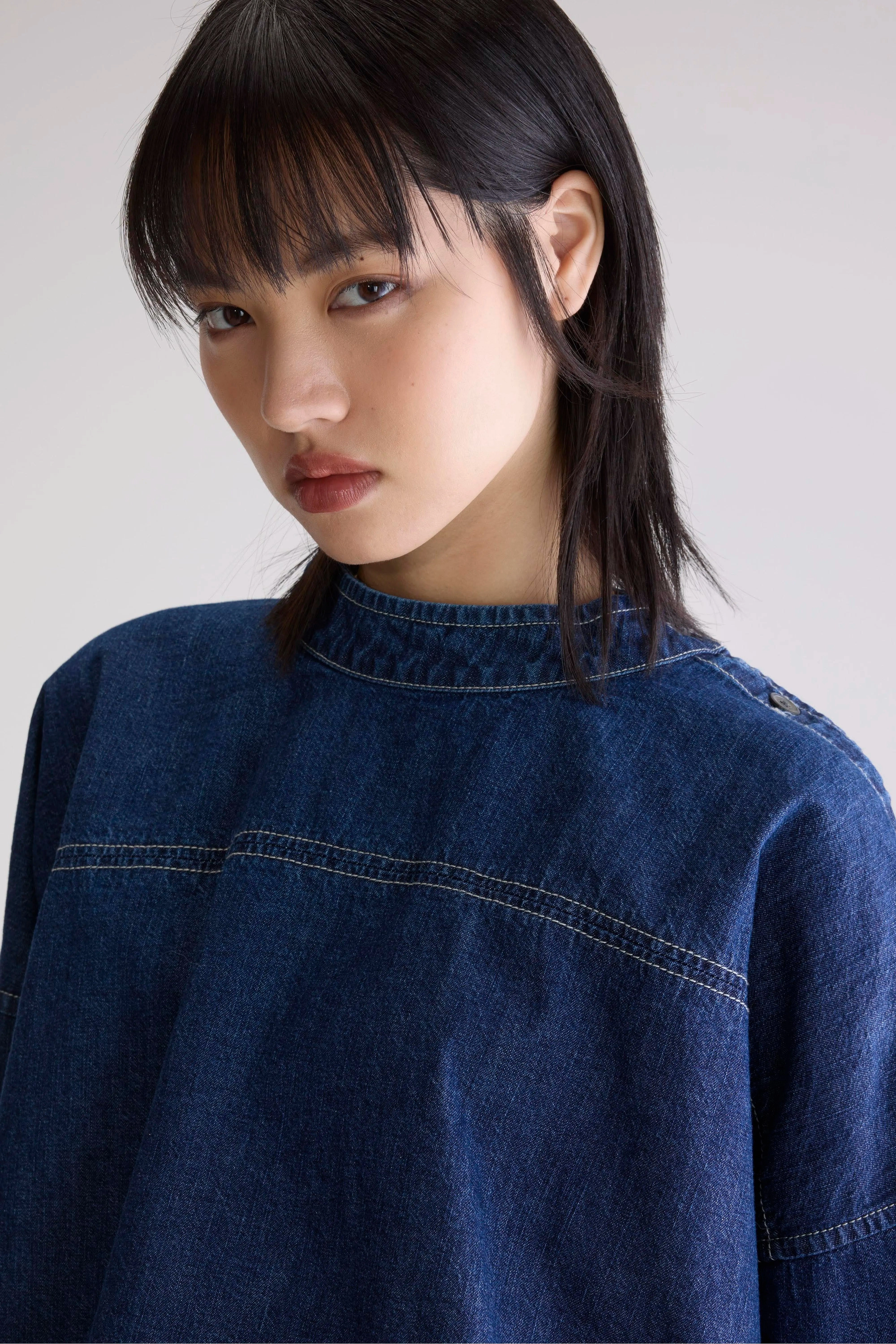 Waldo denim blouse (252 / W / MD BLUE STONE) Sweat-Absorbing