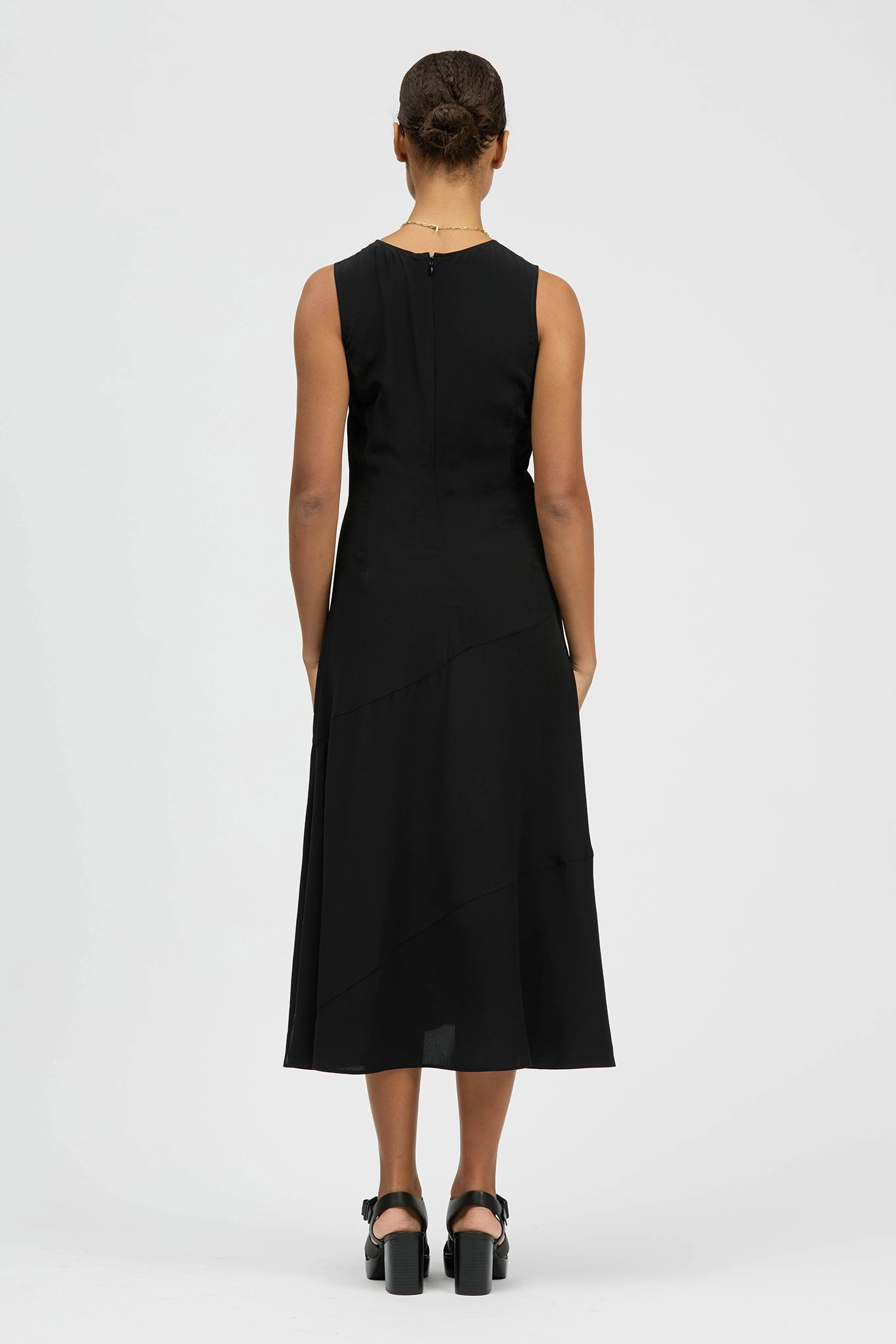 Family Warm Pure Tone Celeste Dress Black