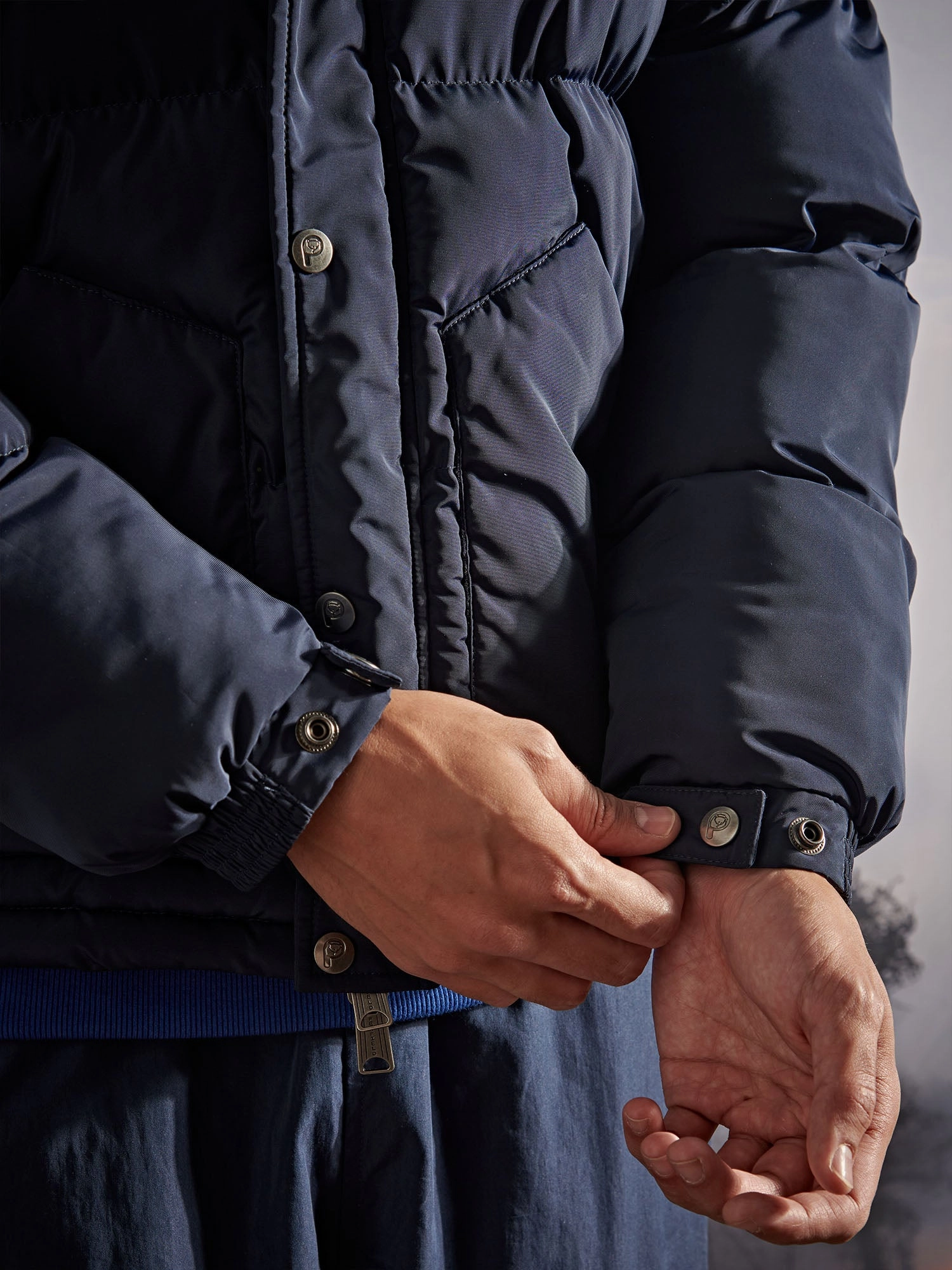 NonBulkyLayering Easton Jacket in Navy Blue