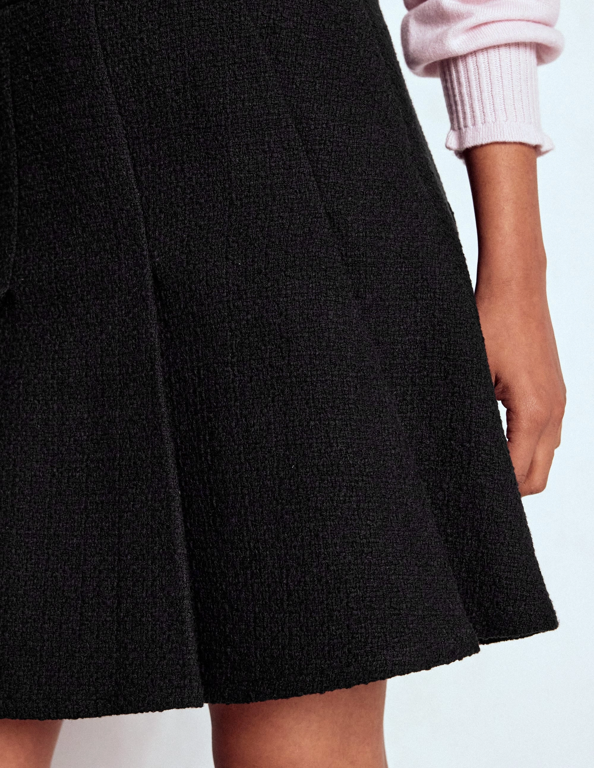 Flippy Textured Skirt-Black Fresh Vibe Cruise Attire