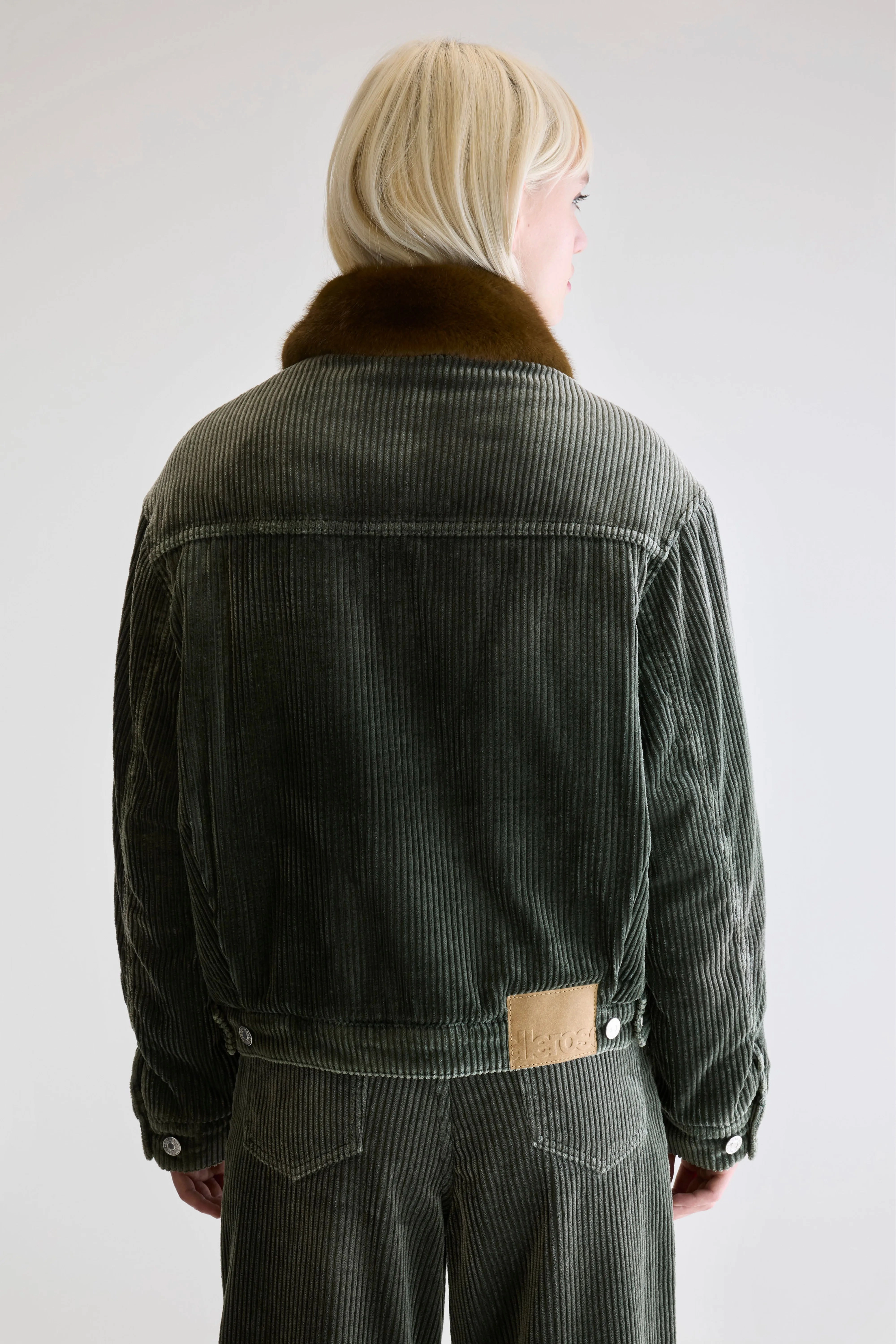 Crisp Air Piece Payne corduroy jacket (252 / W / SAGE)