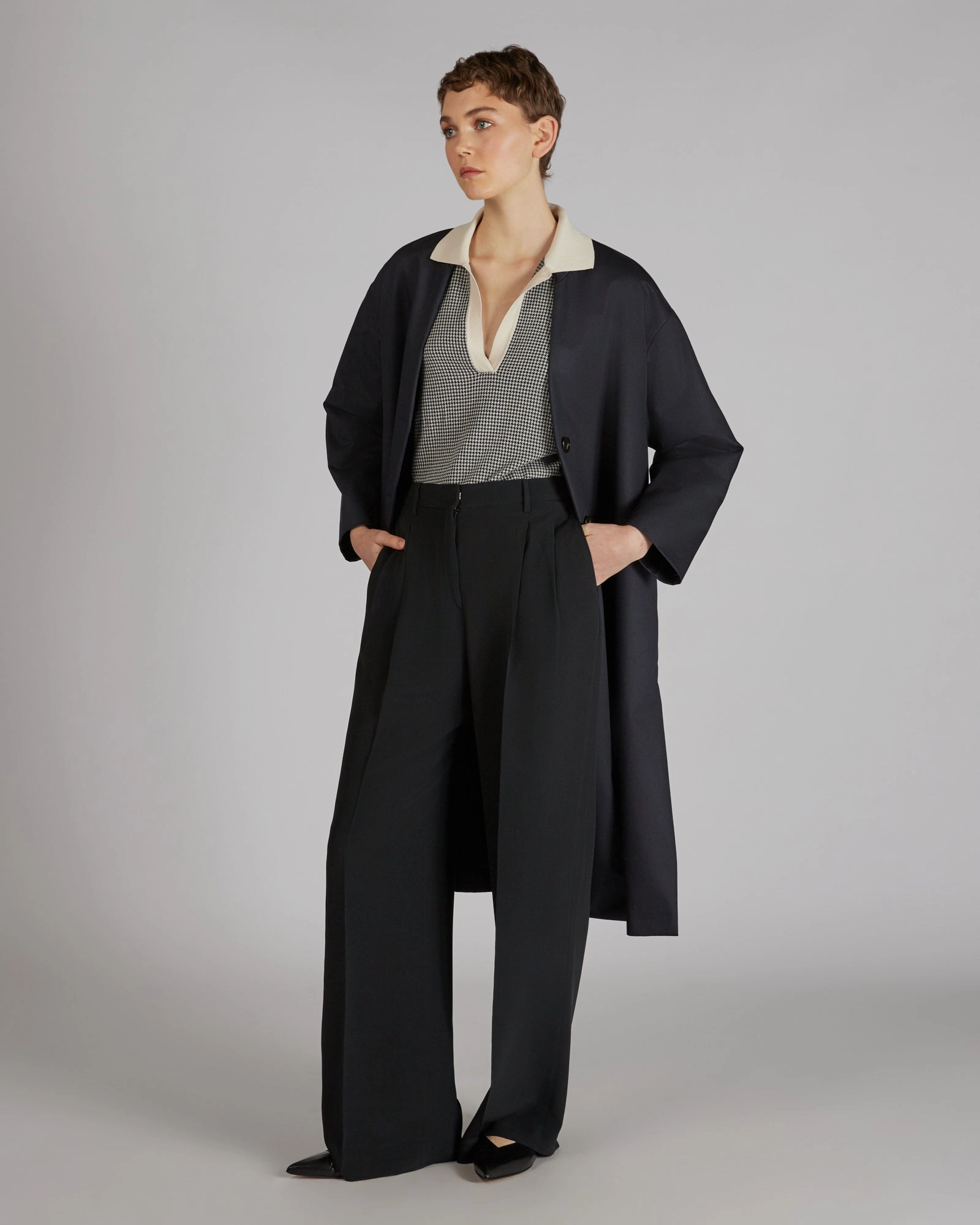 Sleek lines Heat Friendly Silk and acetate cr??pe de chine trousers