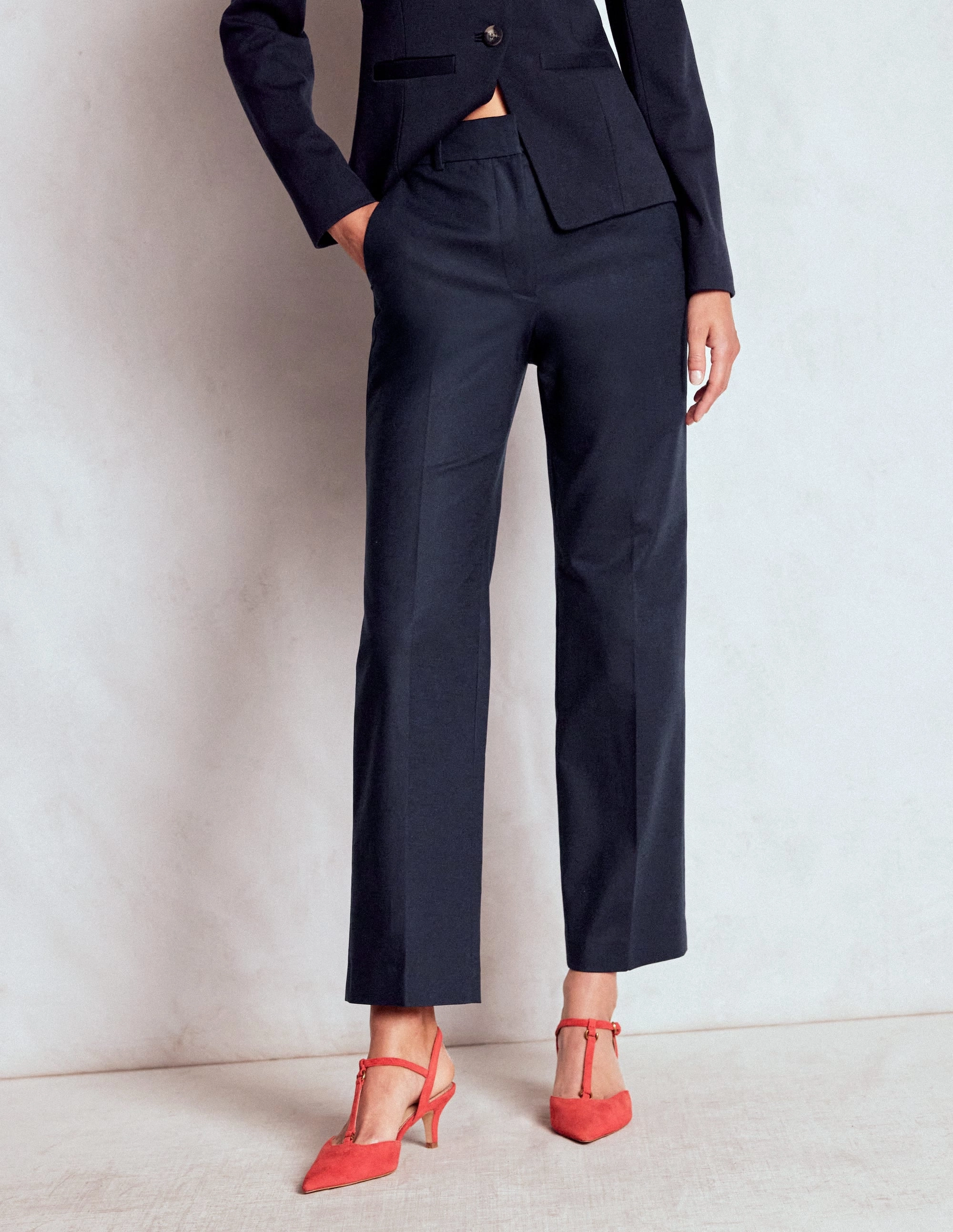 Rubberized Hem Canonbury 7/8 Trousers-Navy