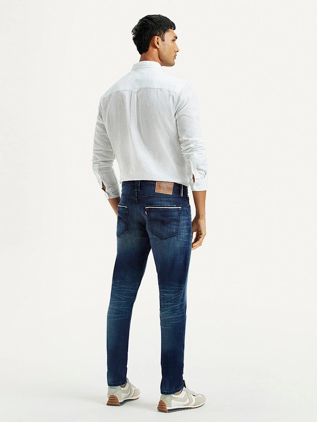 Men's 512 Dark Indigo Slim Tapered Fit Mid Rise Jeans Chic Wear All Day Comfort Design
