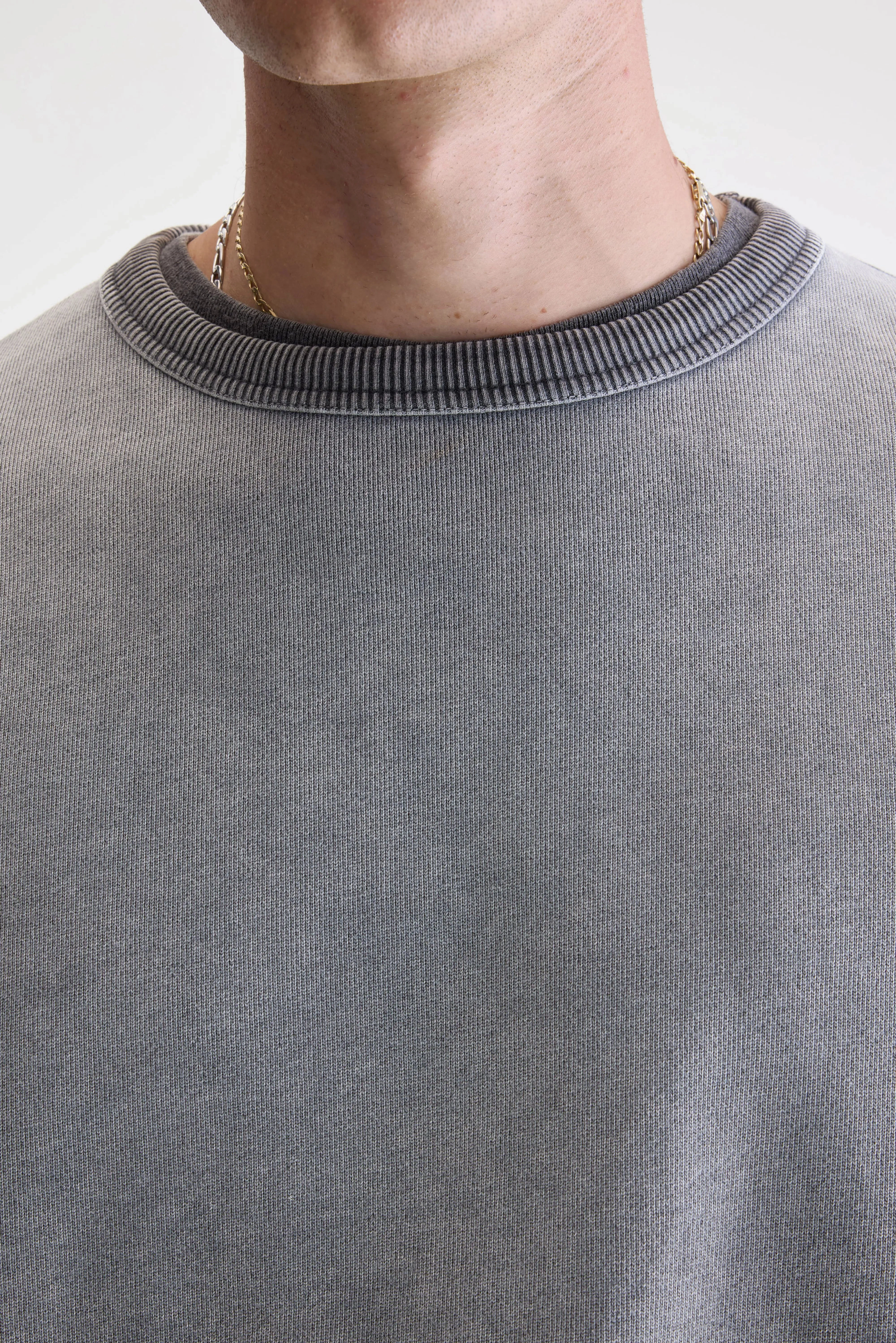 Fabien crewneck sweatshirt (252 / M / BLACK BLUE) product date night charm
