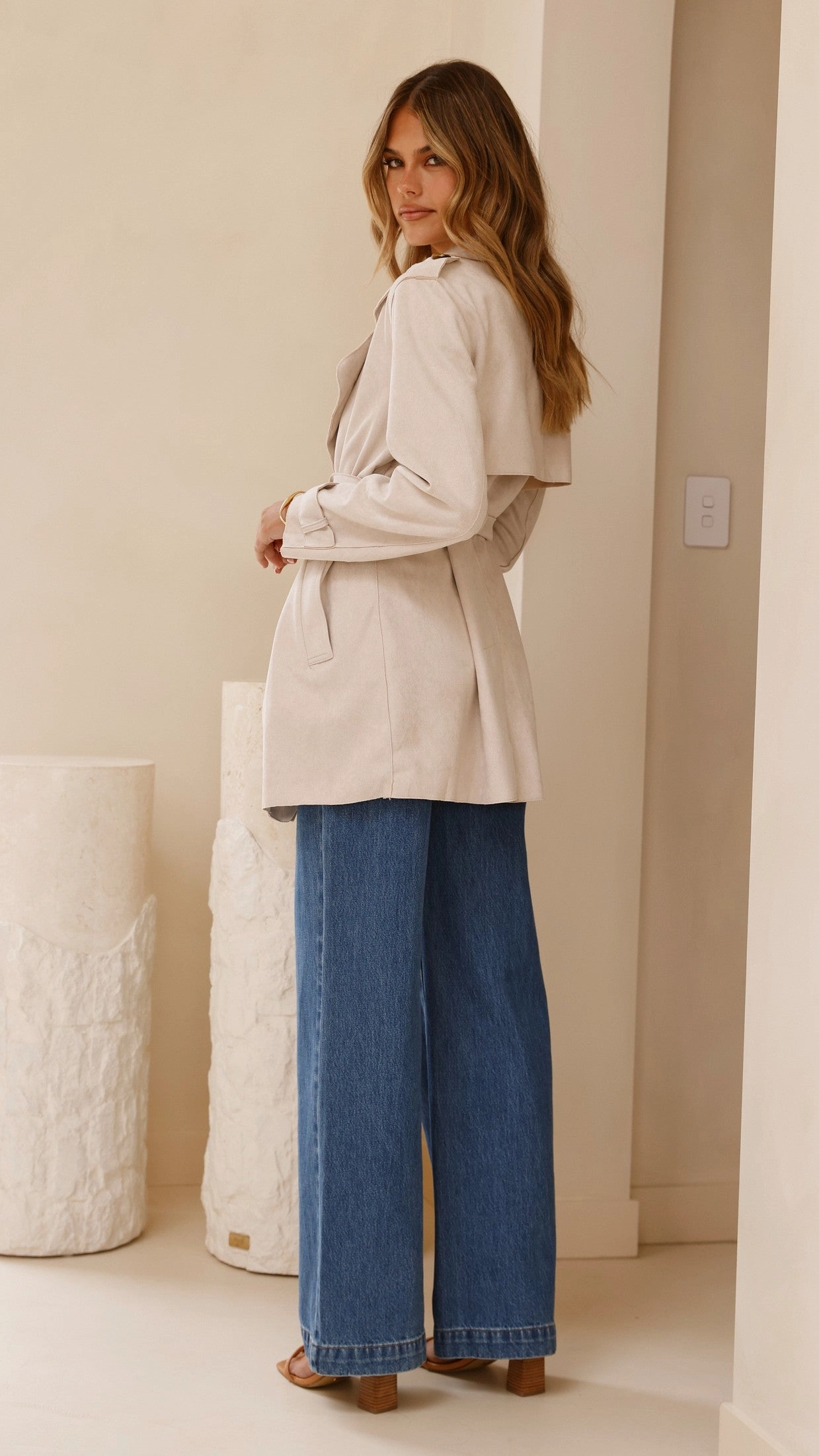 Seamless Stitching Insulated Layer Jaya Coat - Natural