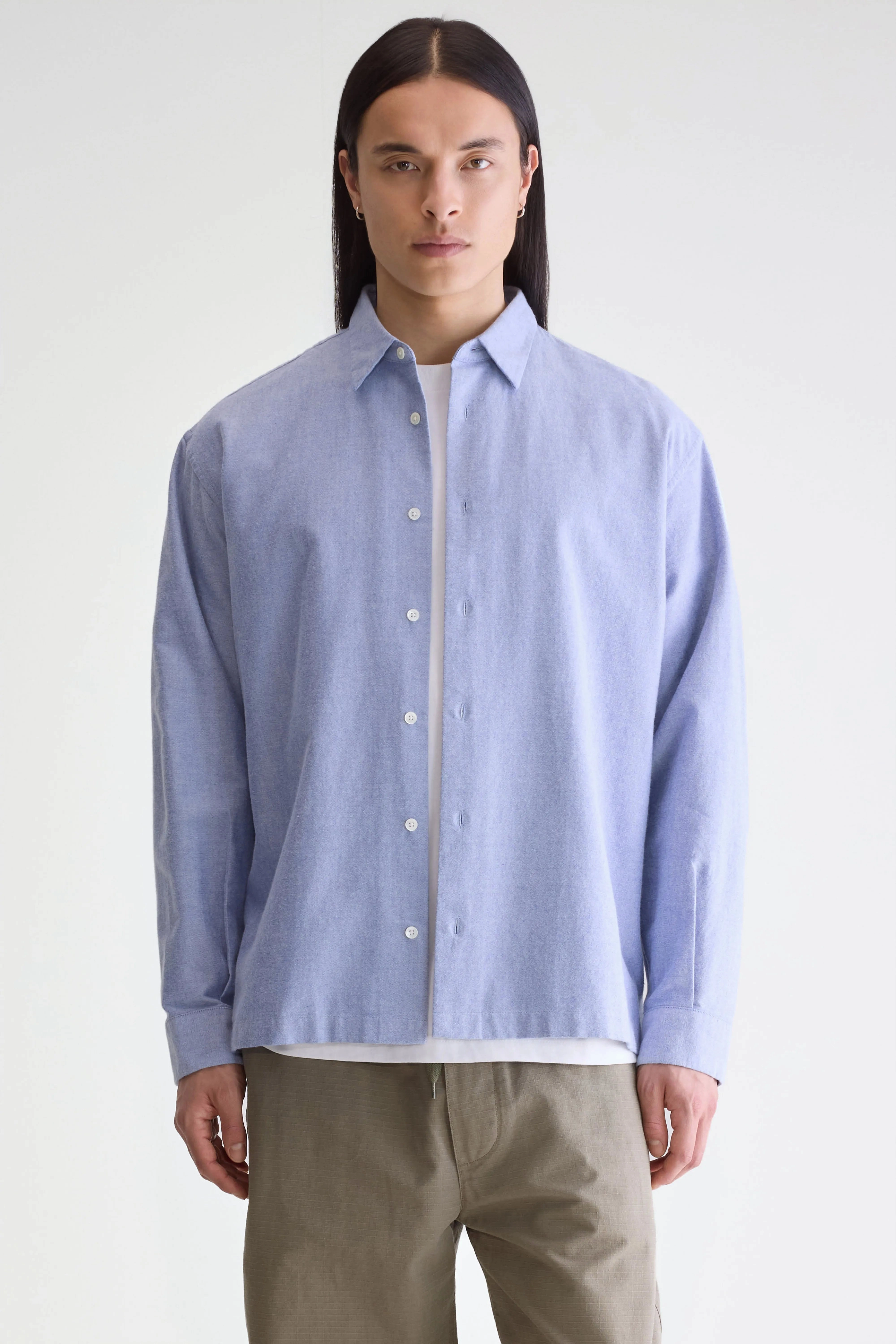 Travel Essential Trendy Layer Flip relaxed shirt (252 / M / CHAMBRAY)