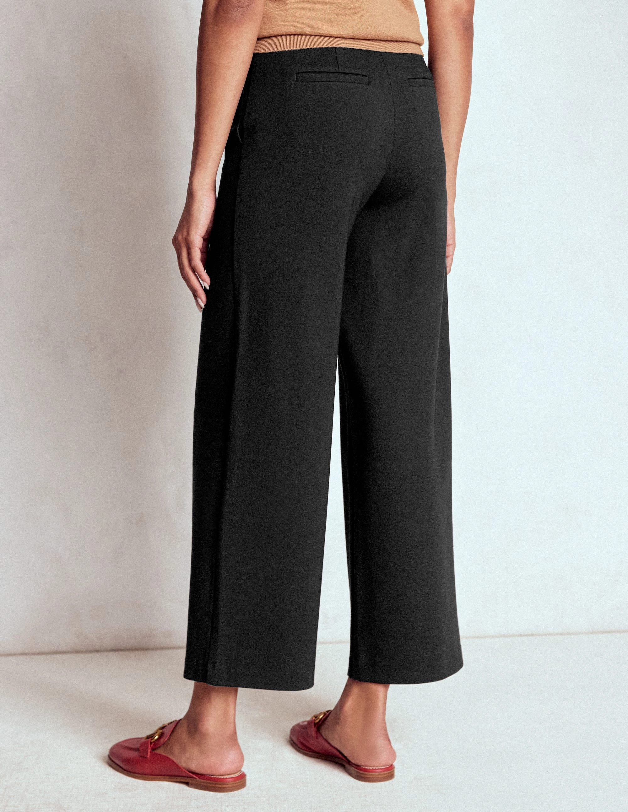Belgravia Ponte Crop Trousers-BLACK Structured Hemline