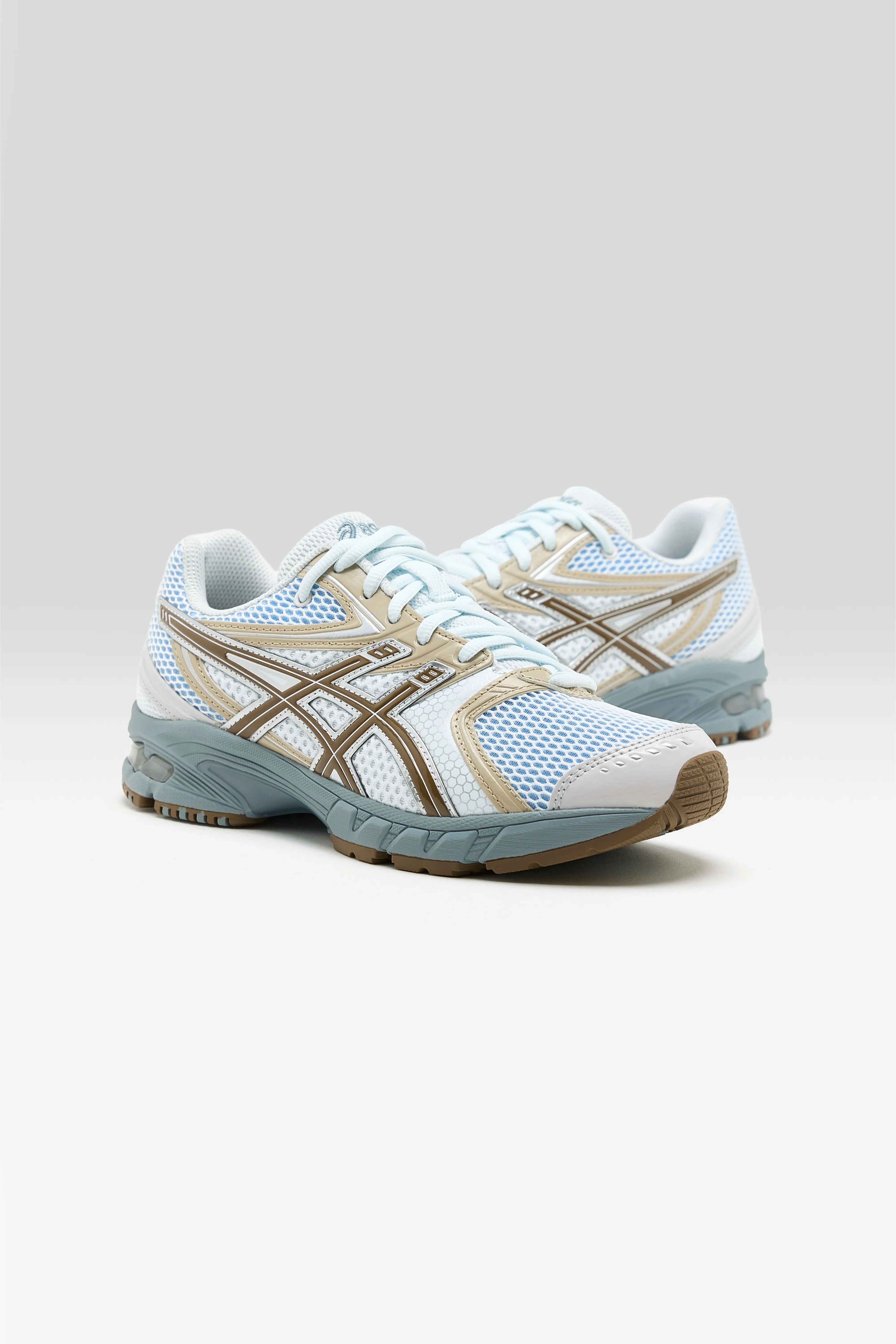 Steady Pace Gel-DS Trainer 14 for Women  (252 / W / BEIGE)
