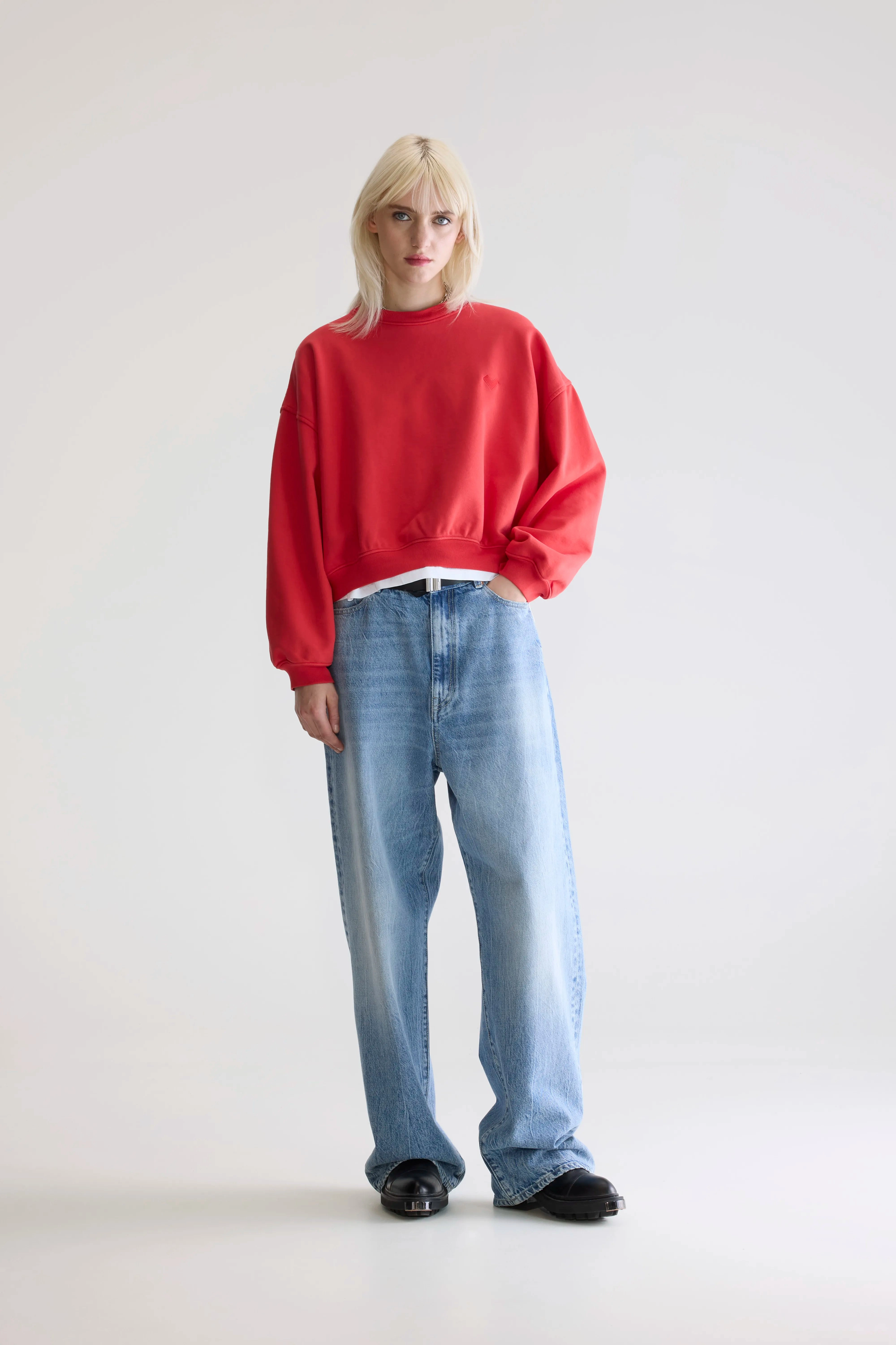 Chill Layers Fancy cropped crewneck sweatshirt (252 / W / SANGUINE)
