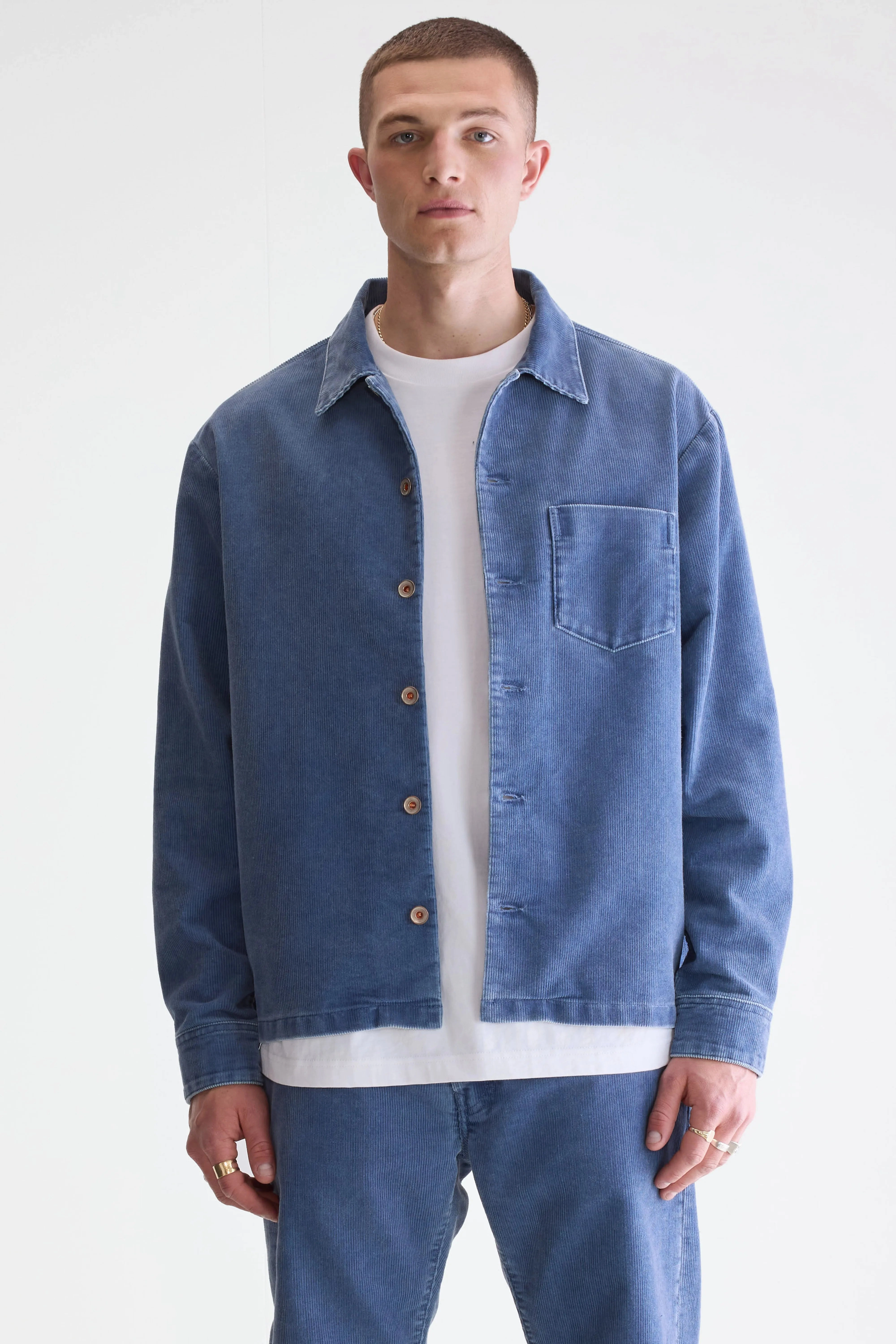 TapedSeamConstruction DoubleLayeredCuffs Goney corduroy overshirt (252 / M / CRYSTAL)