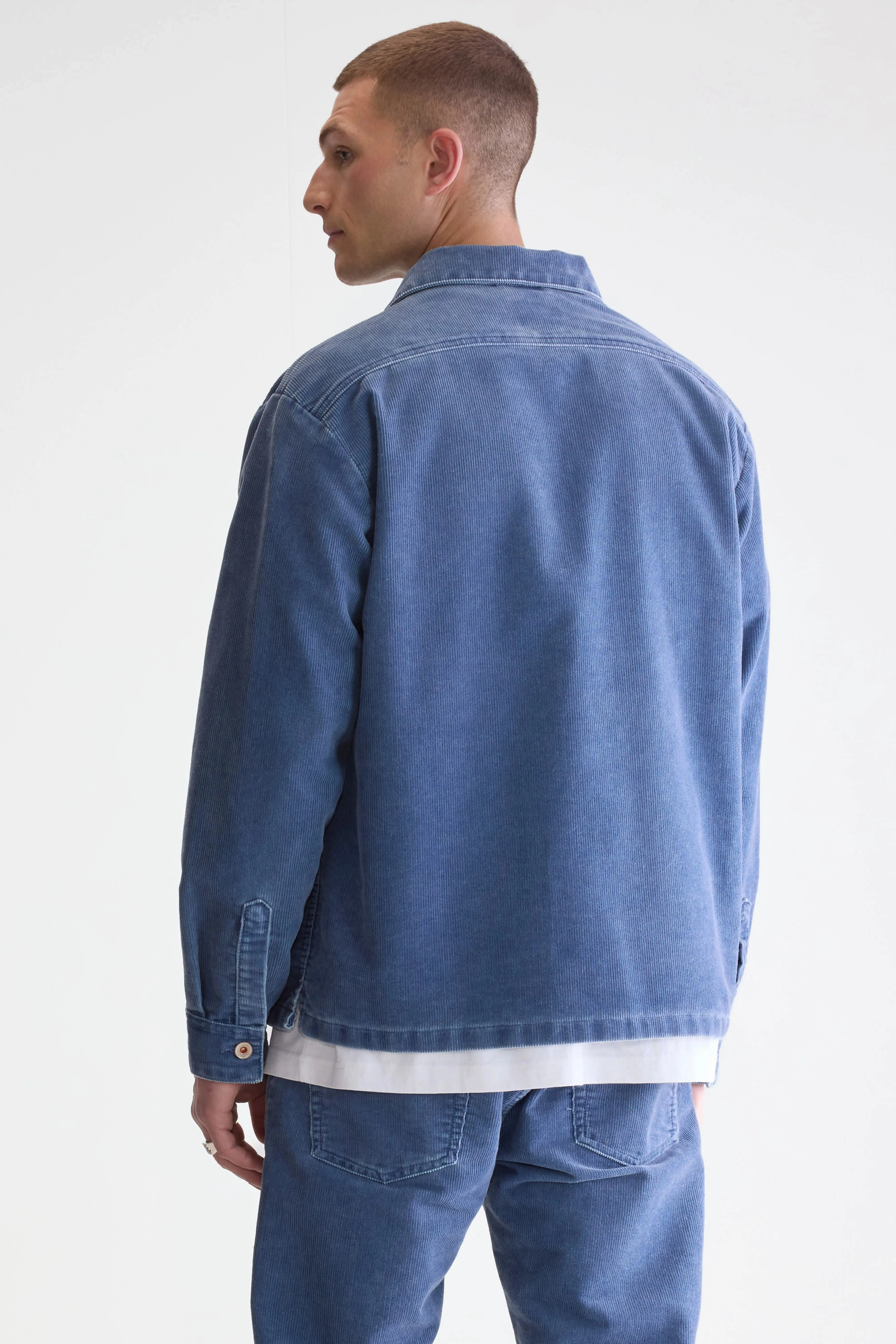 Goney corduroy overshirt (252 / M / CRYSTAL) Clean Minimal Look