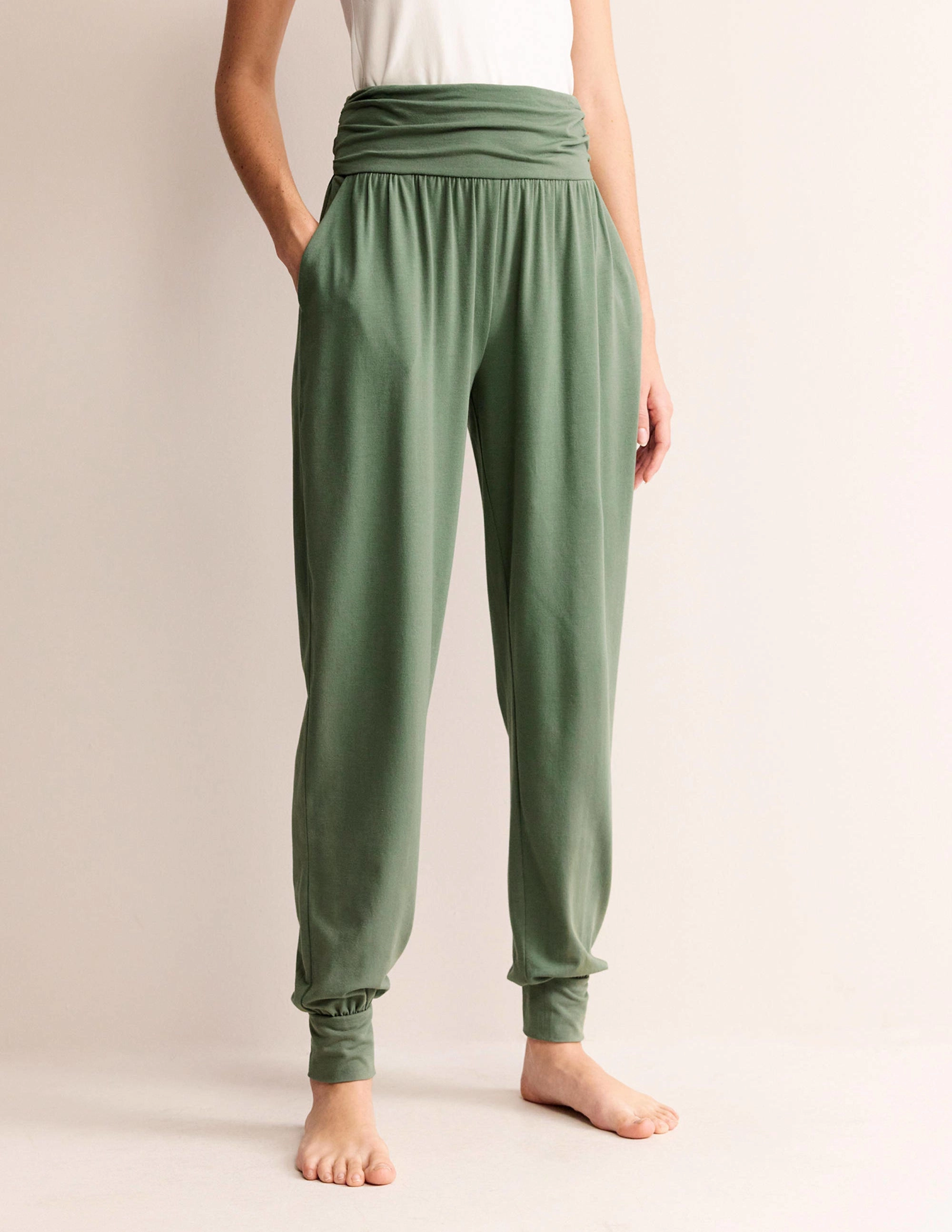 Hareem Jersey Joggers-Alder Functional Fit LightweightDesign