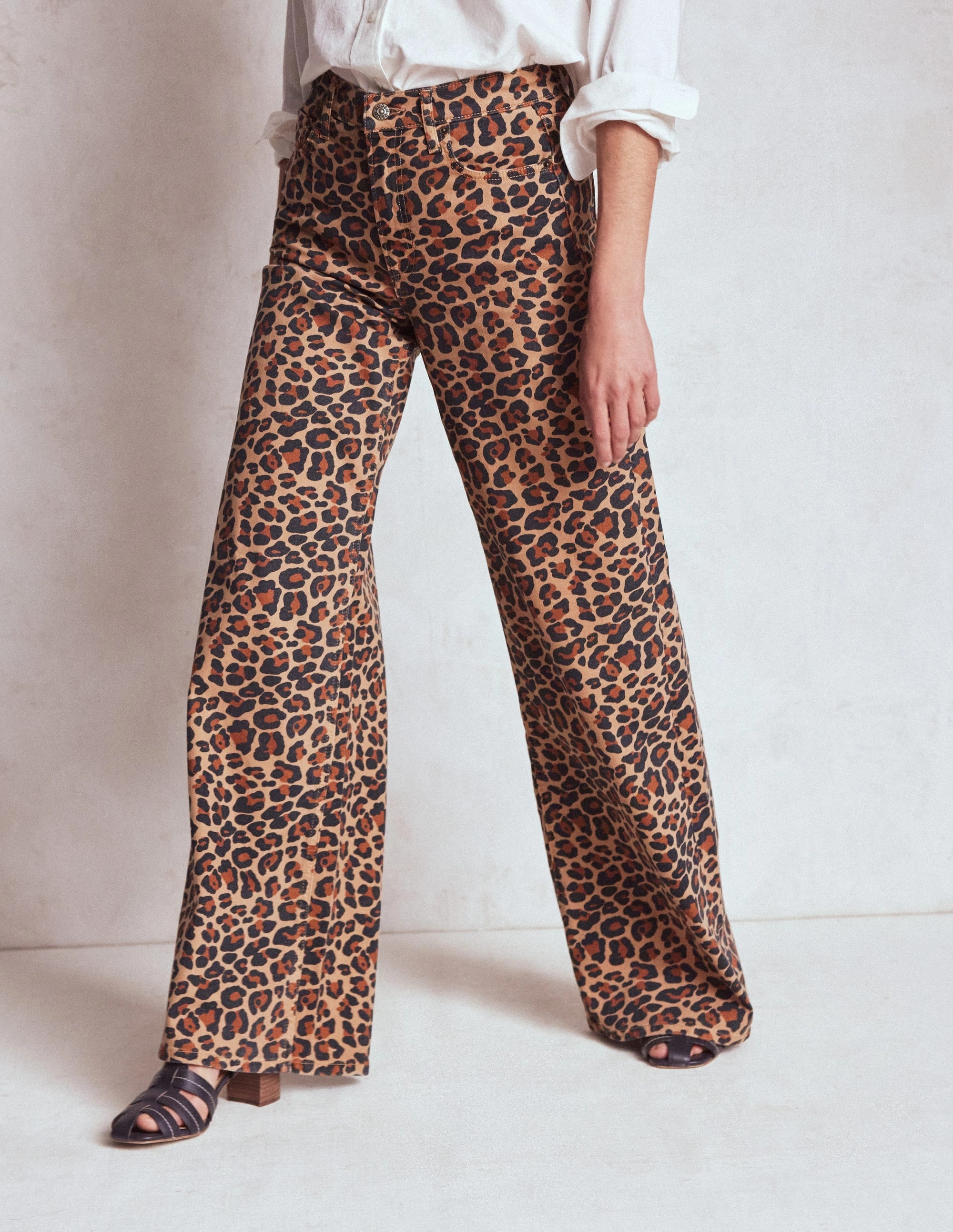 Minimal Waistband High Rise Wide Leg Jeans-Leopard Print
