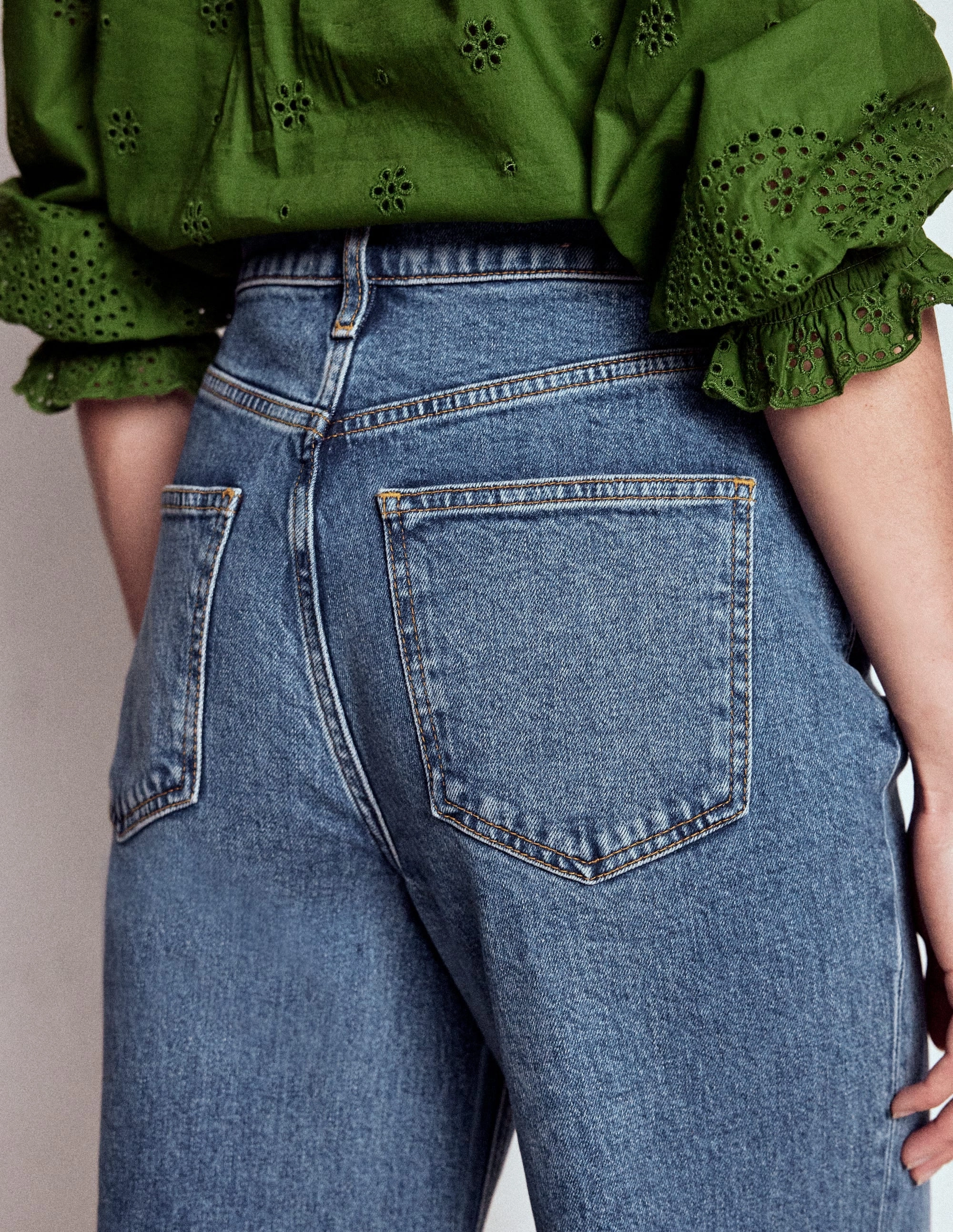 FadeResistantTreatment High Rise Column Leg Jeans-Mid Vintage
