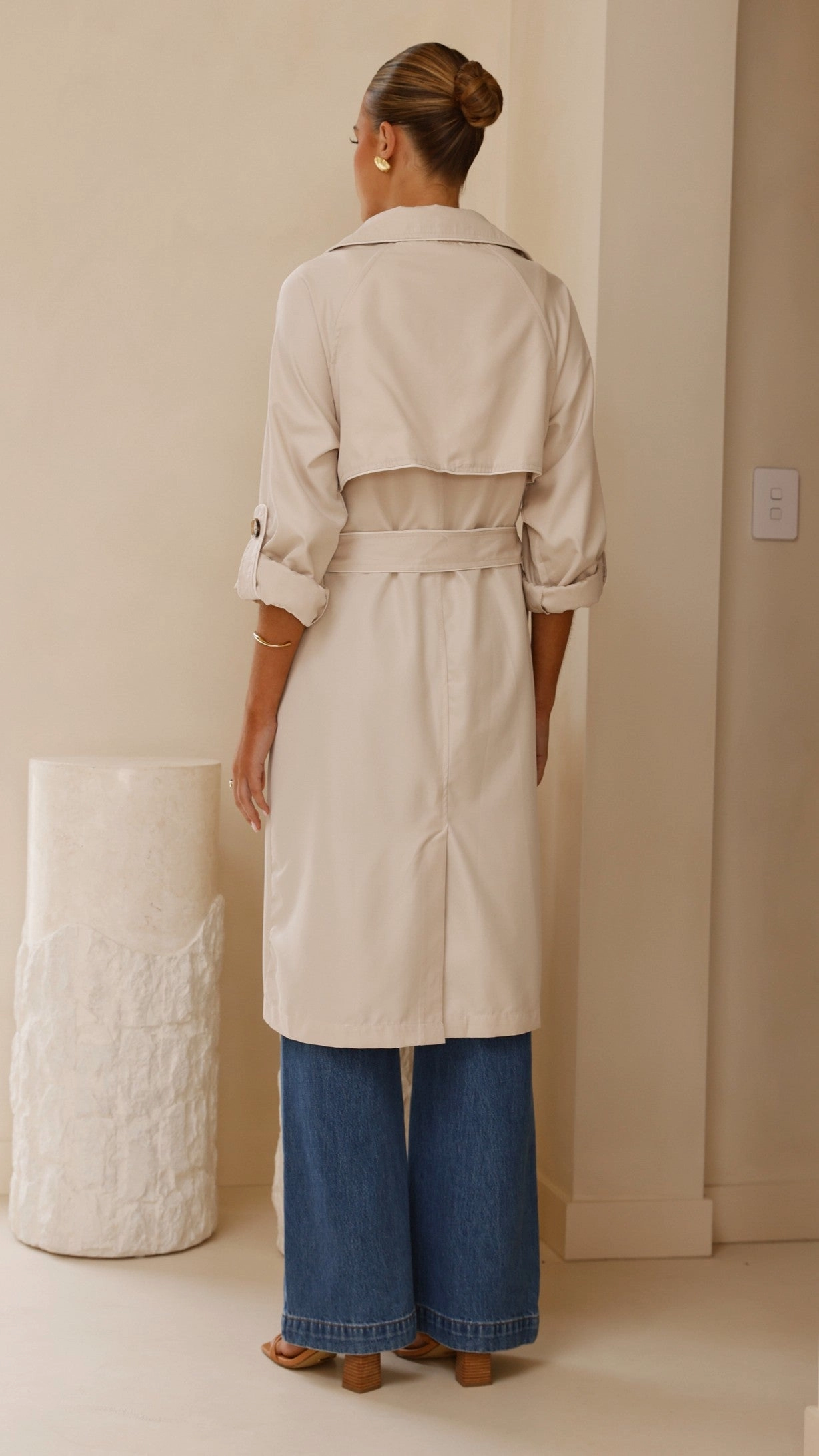 Rylie Trench Coat - Sand Light Reflective Logos Light Day Jacket