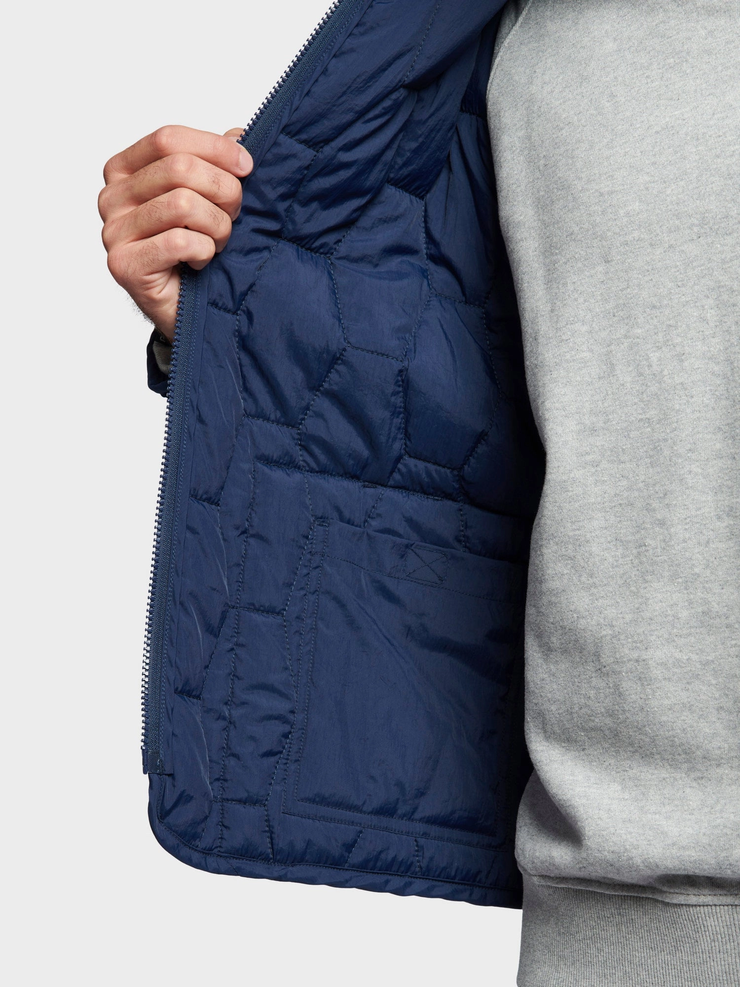 Travel Ready Look Hexagon Quilt Liner Jacket in Navy Blue