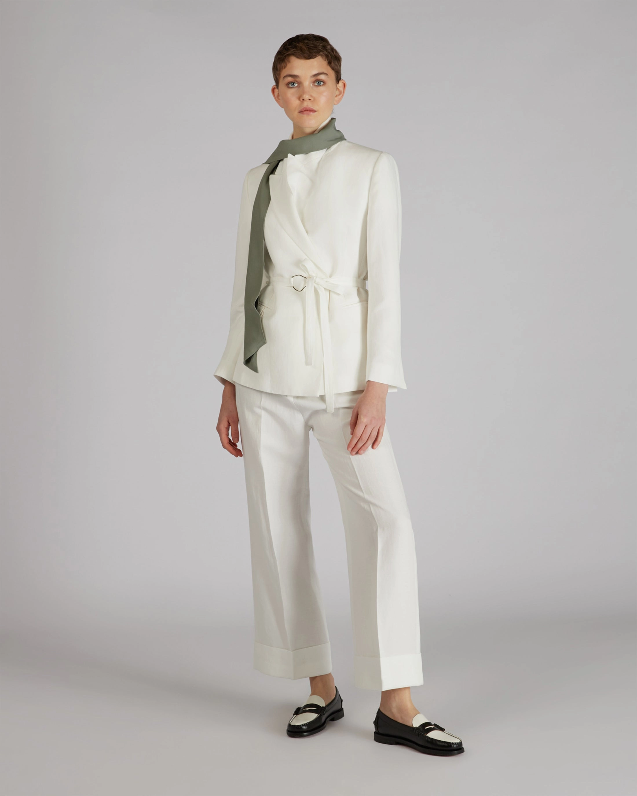 Jacket in lyocell and linen twill High Collar Options Adjustable Hem Cords