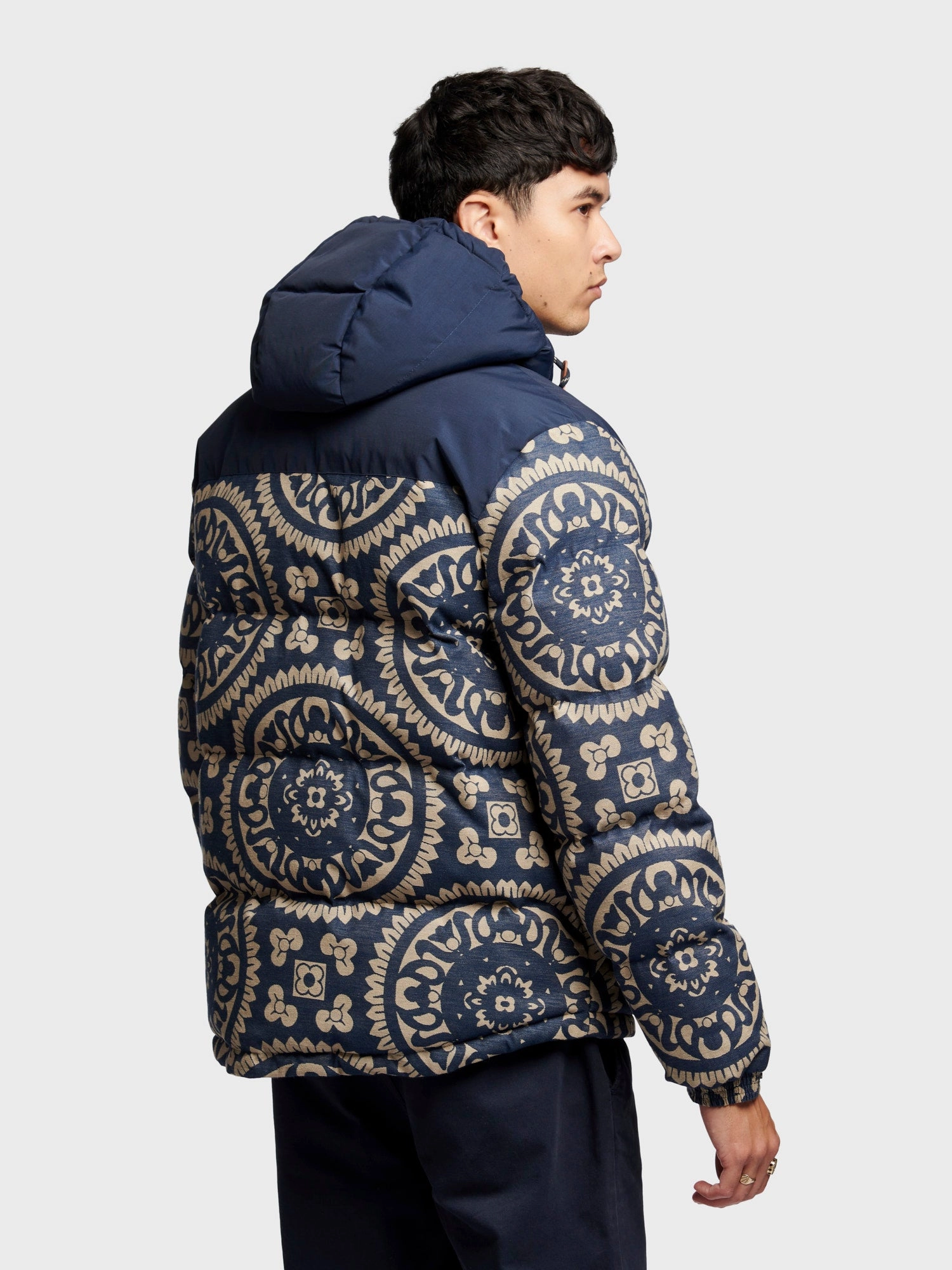 Durable Stitching Fleece Lined Interior Jacquard Bowerbridge Jacket in Navy Blue